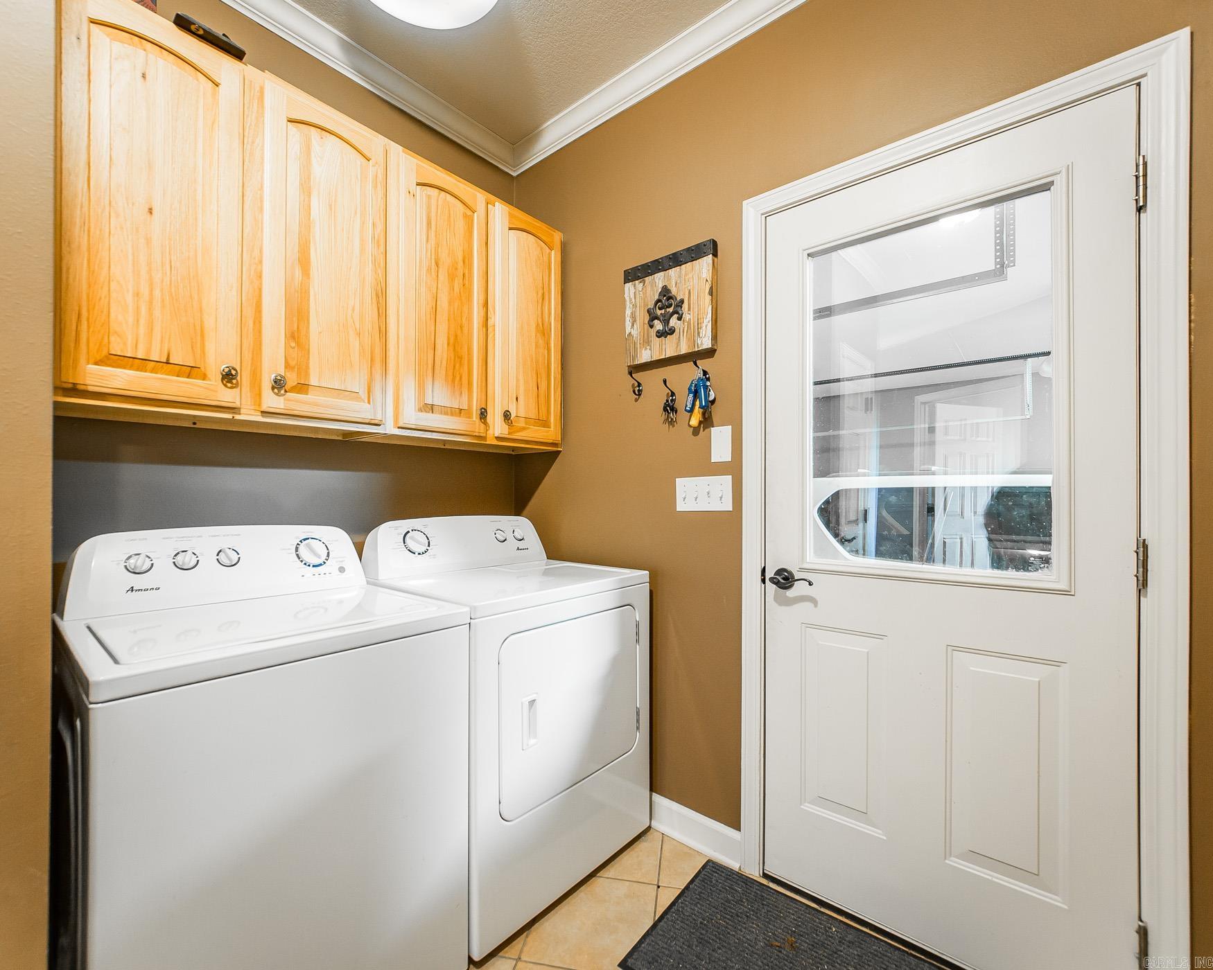 EAST SHORES AT TANNENBAUM - Residential