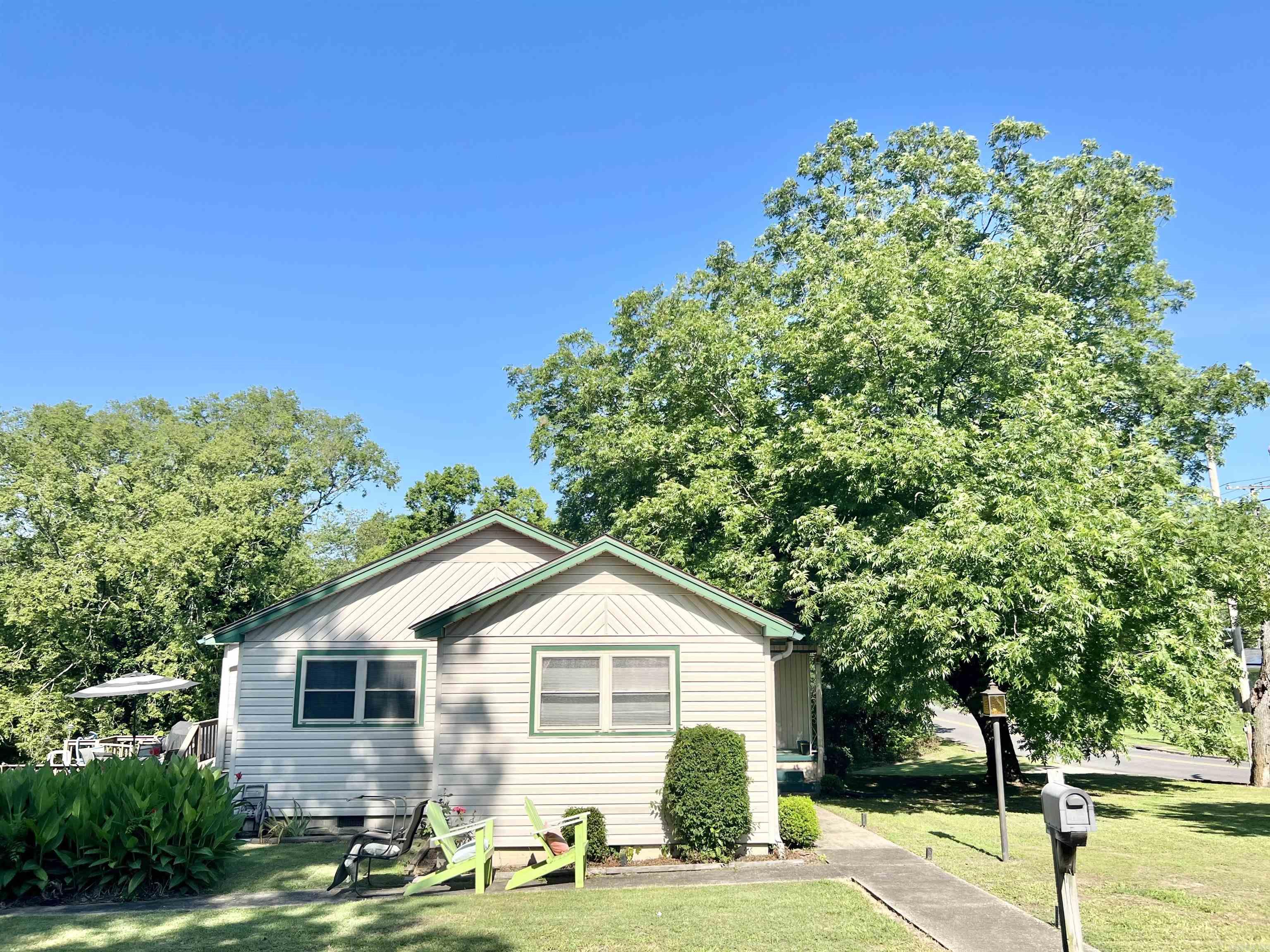 BURROUGHS, J.H. - Residential