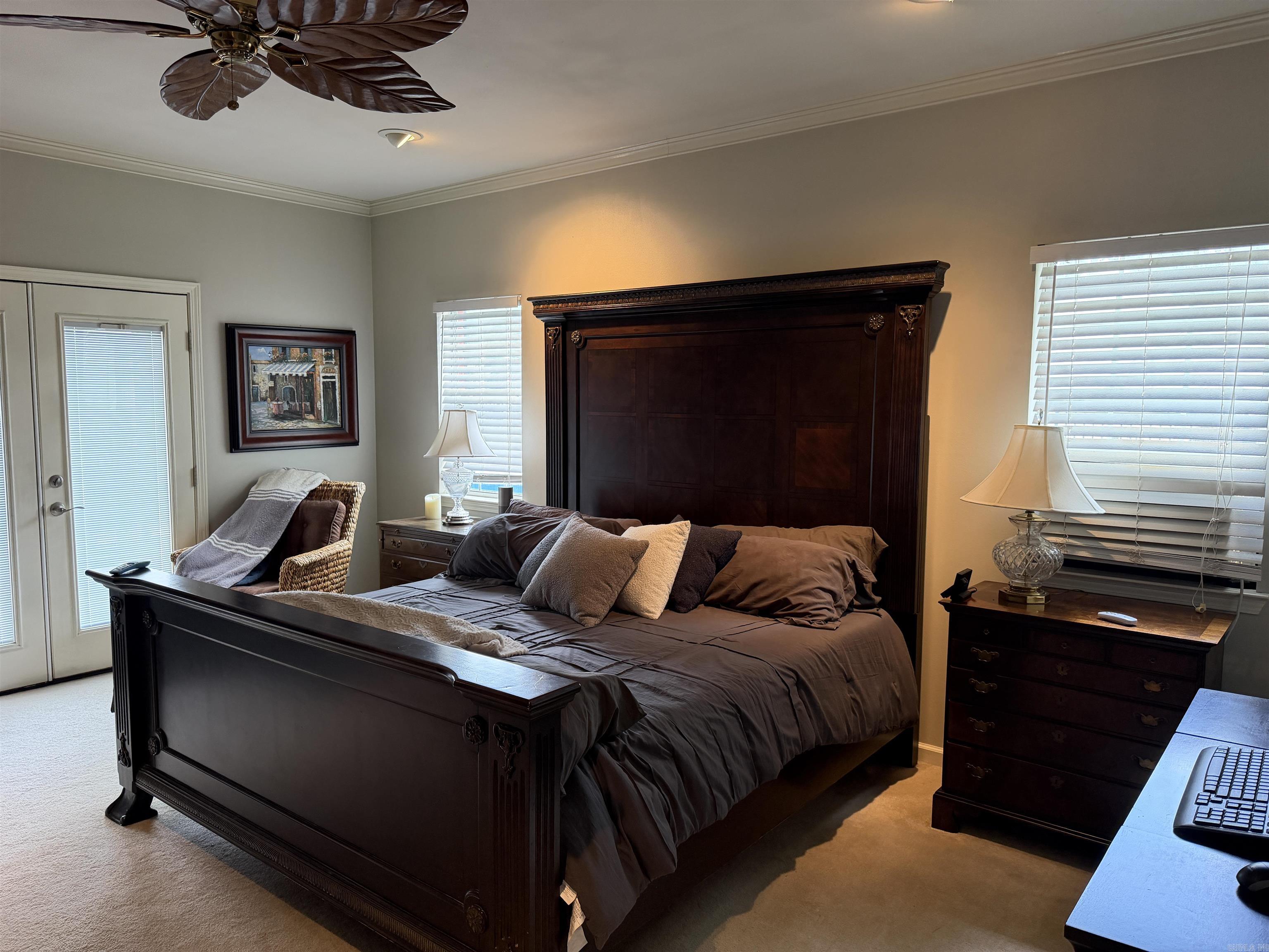 COUNTRY ESTATES - Residential