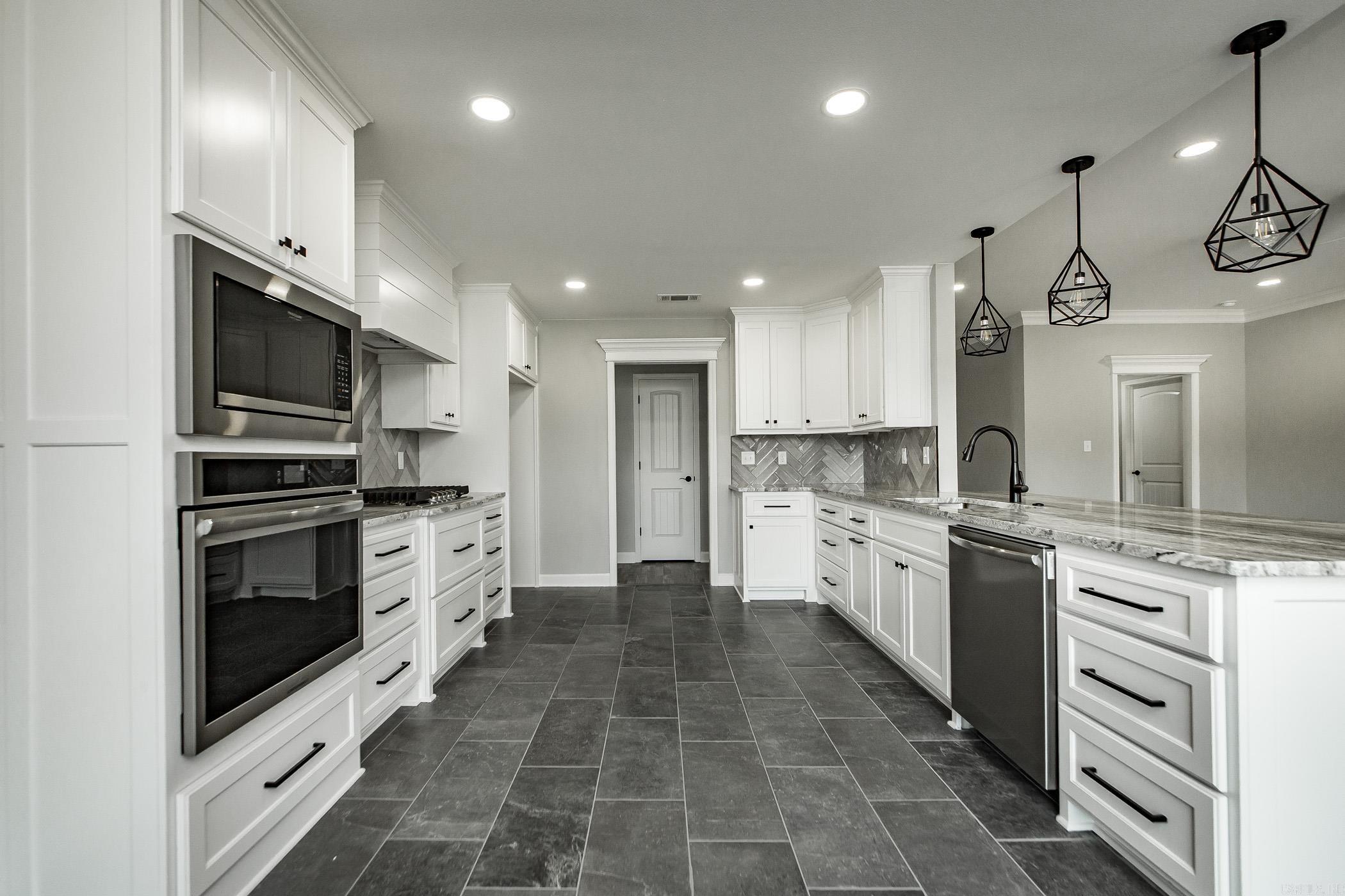 JAXON TERRACE - Residential