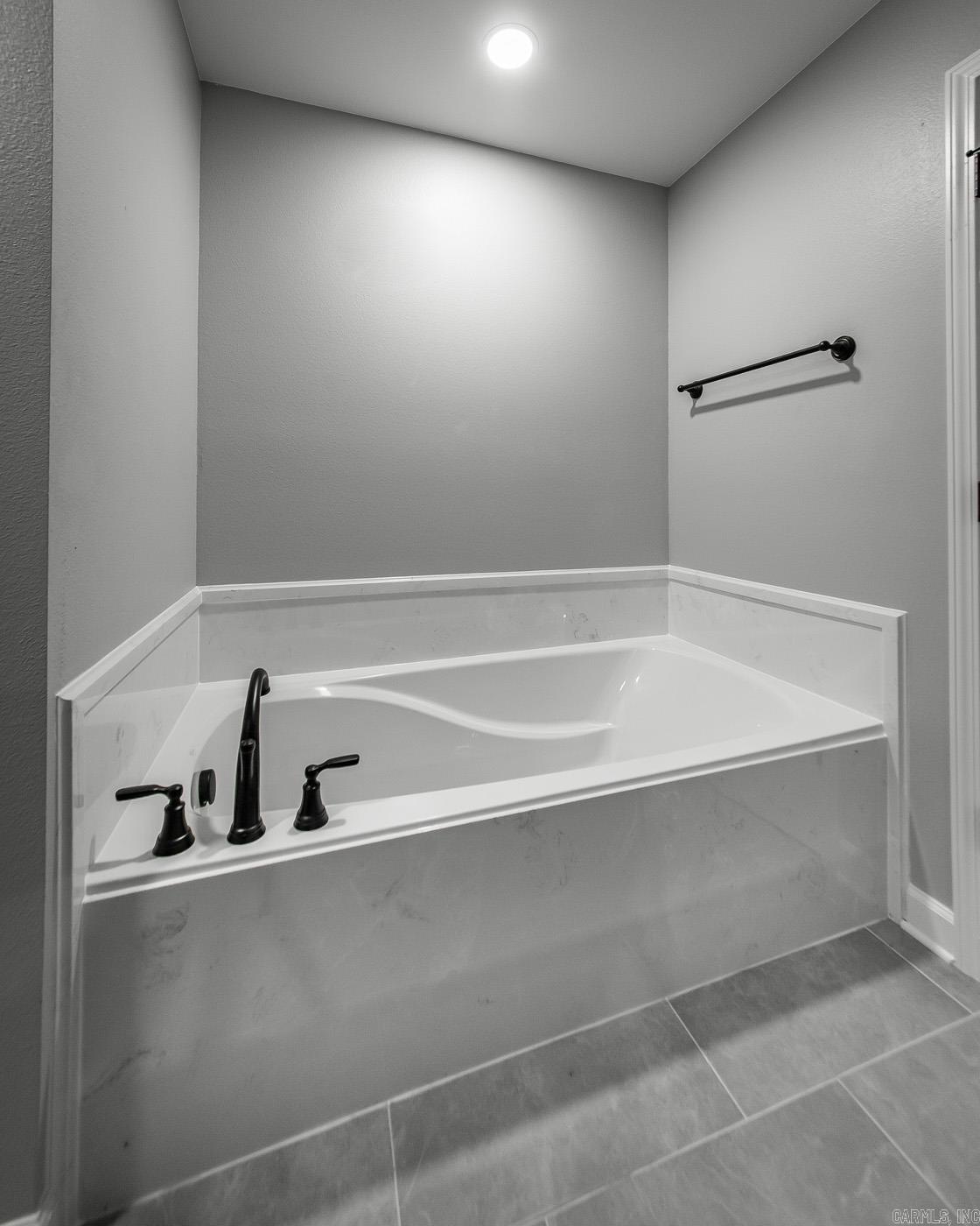 JAXON TERRACE - Residential