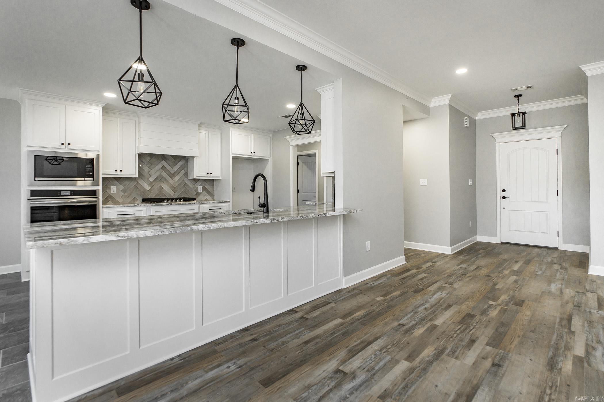 JAXON TERRACE - Residential