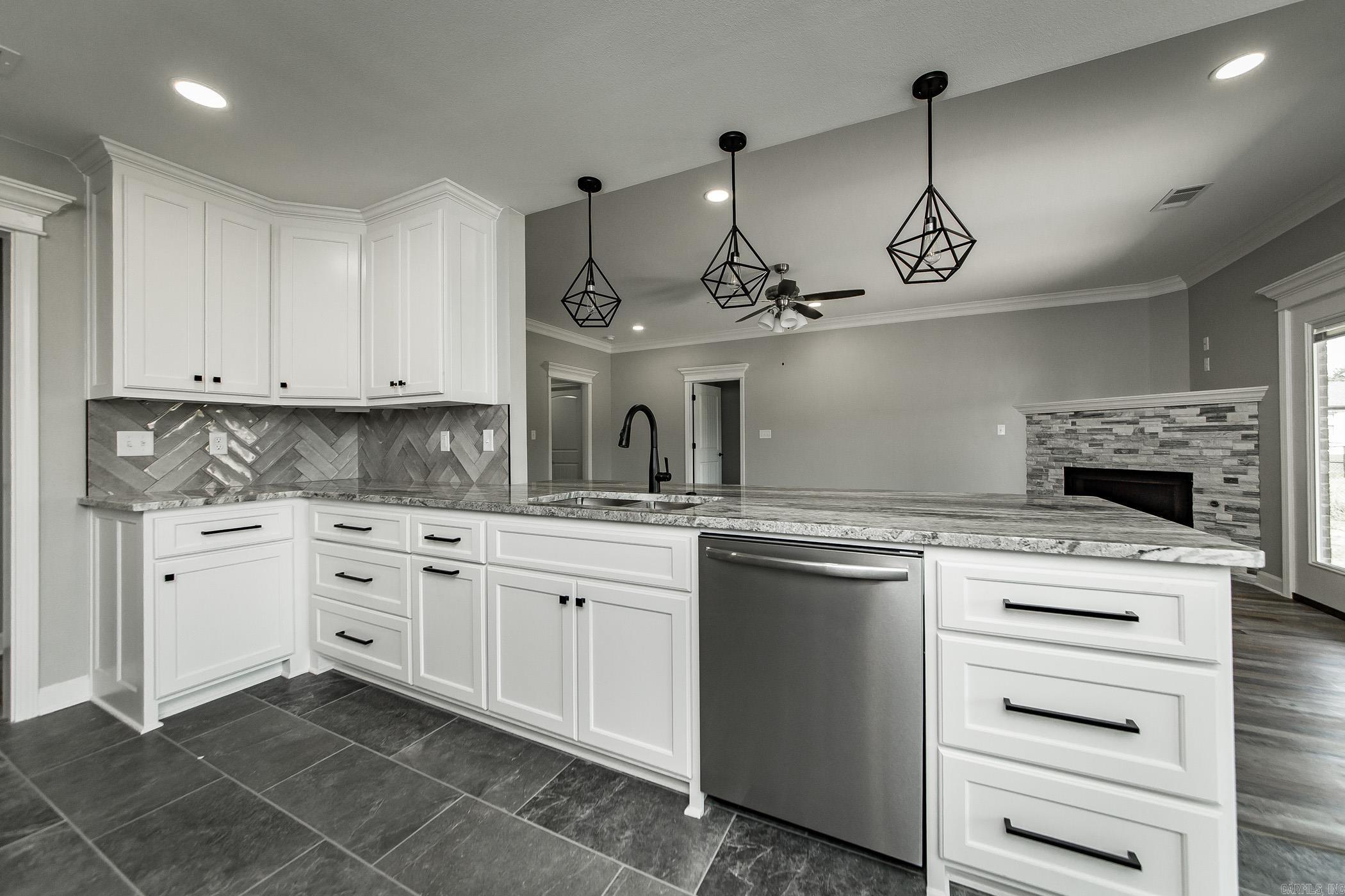 JAXON TERRACE - Residential