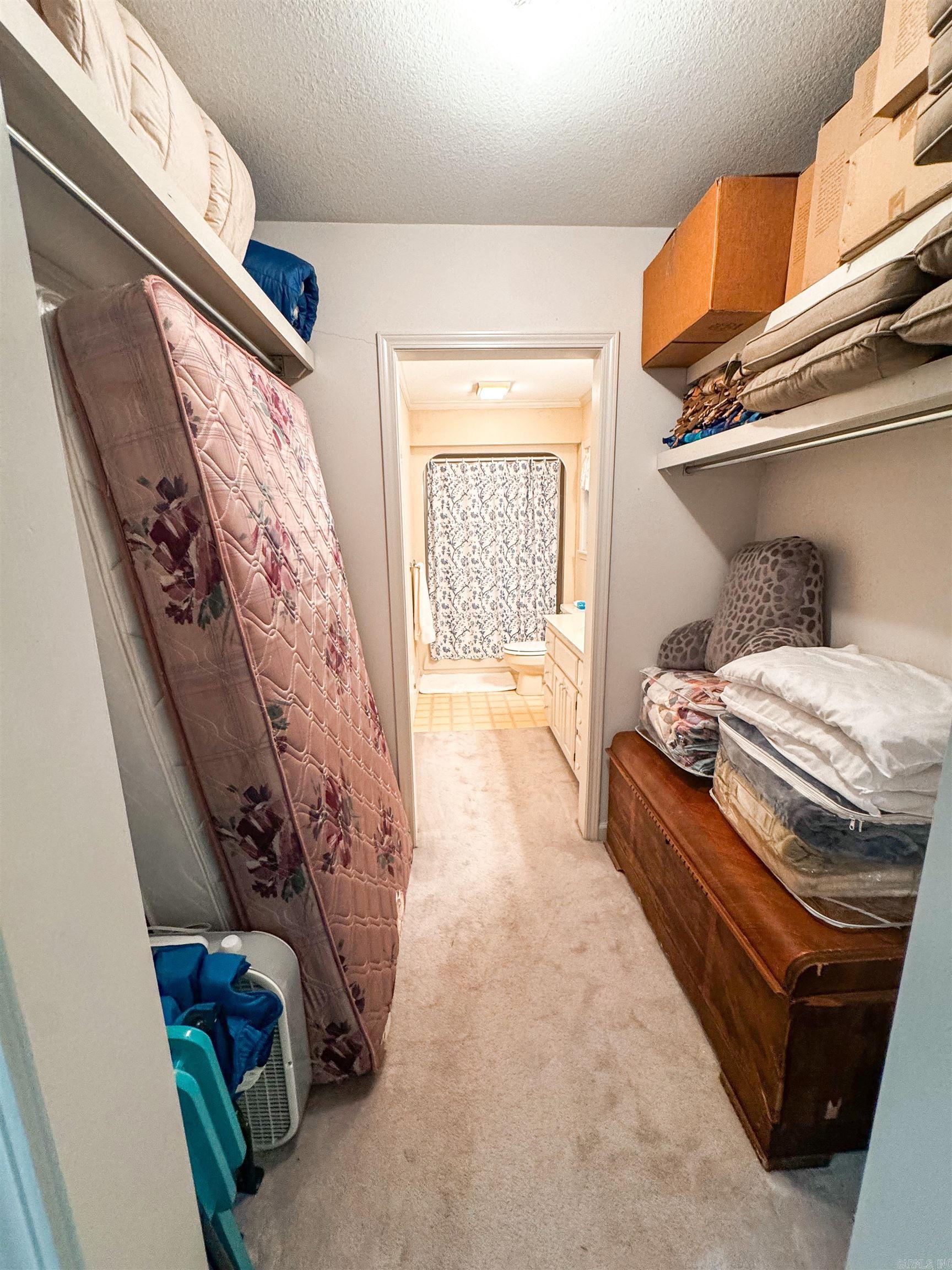 River Oaks Estates - Residential