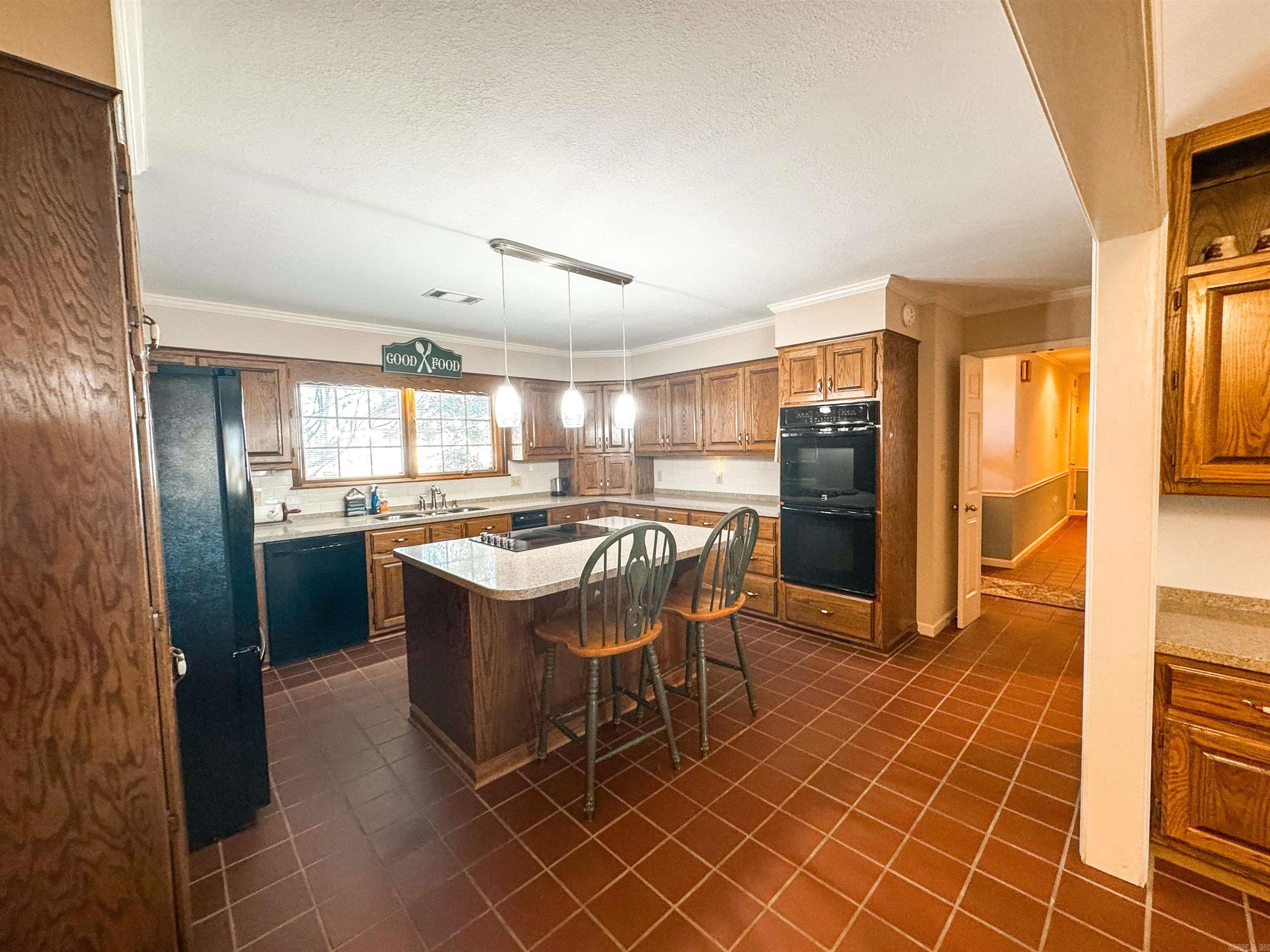 River Oaks Estates - Residential