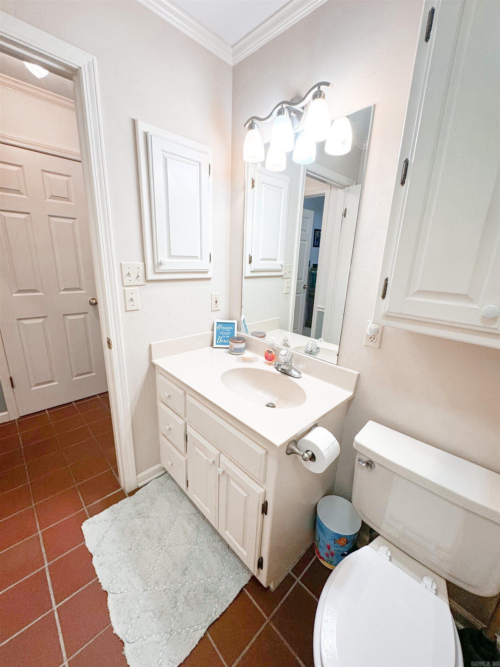 River Oaks Estates - Residential