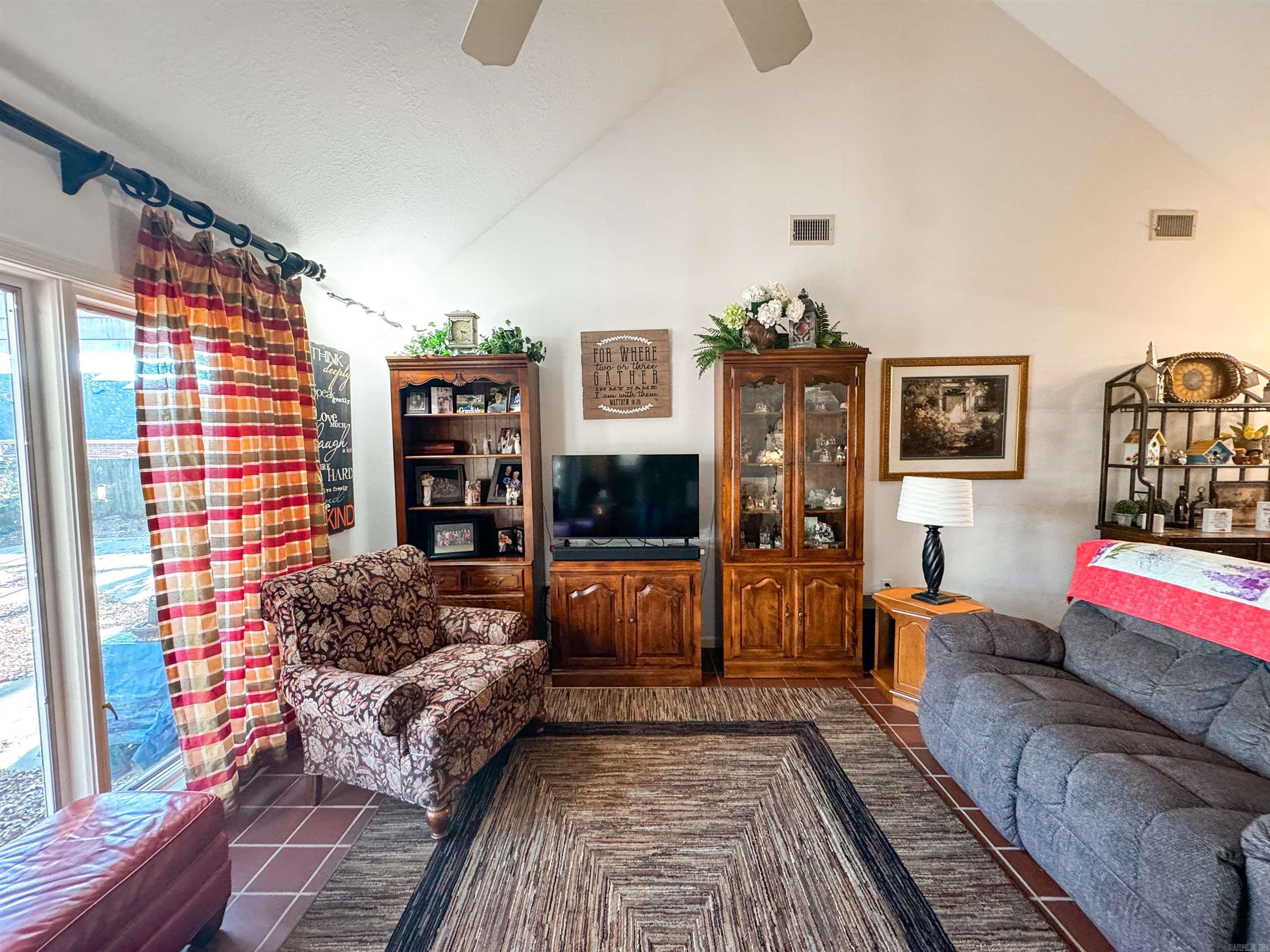 River Oaks Estates - Residential