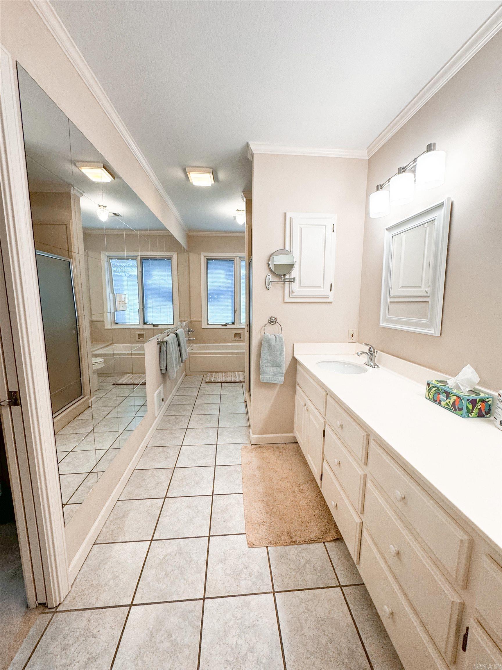 River Oaks Estates - Residential