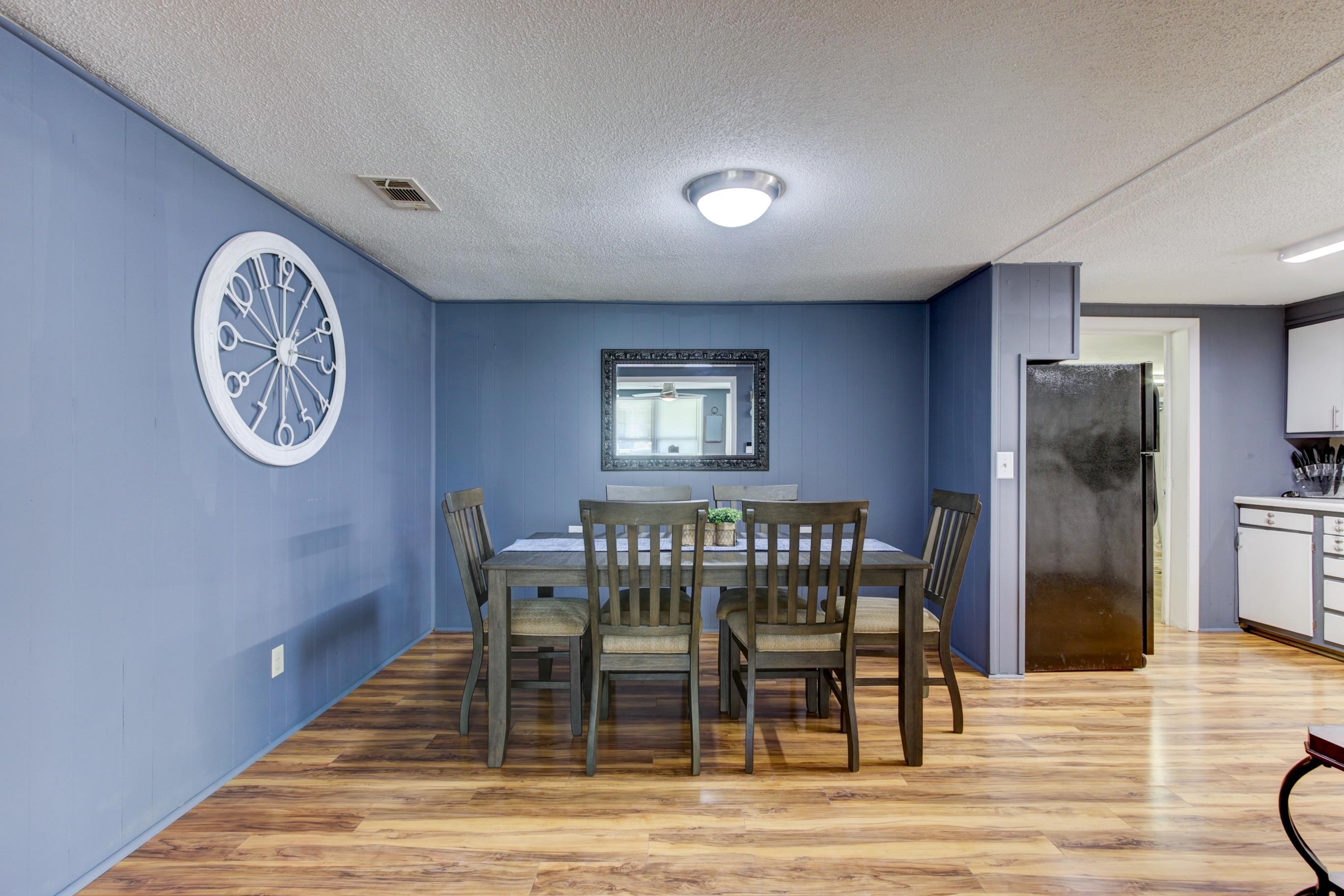 UNPLATTED ACREAGE - Residential