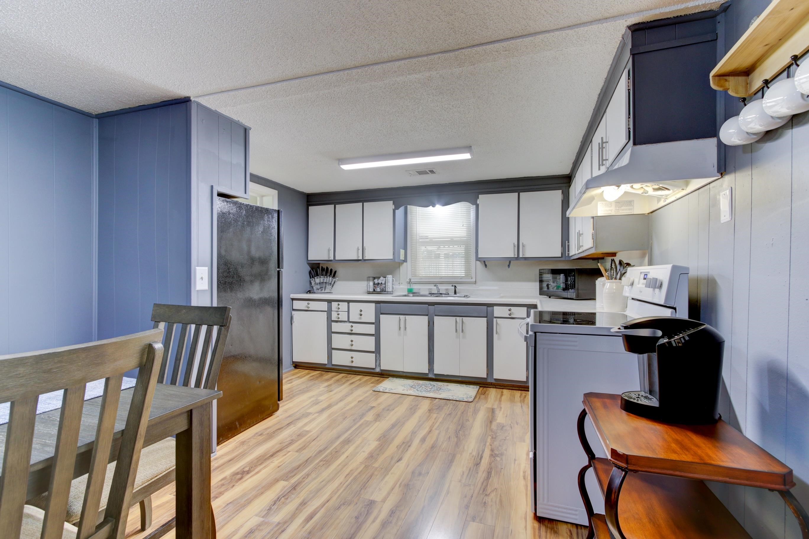 UNPLATTED ACREAGE - Residential