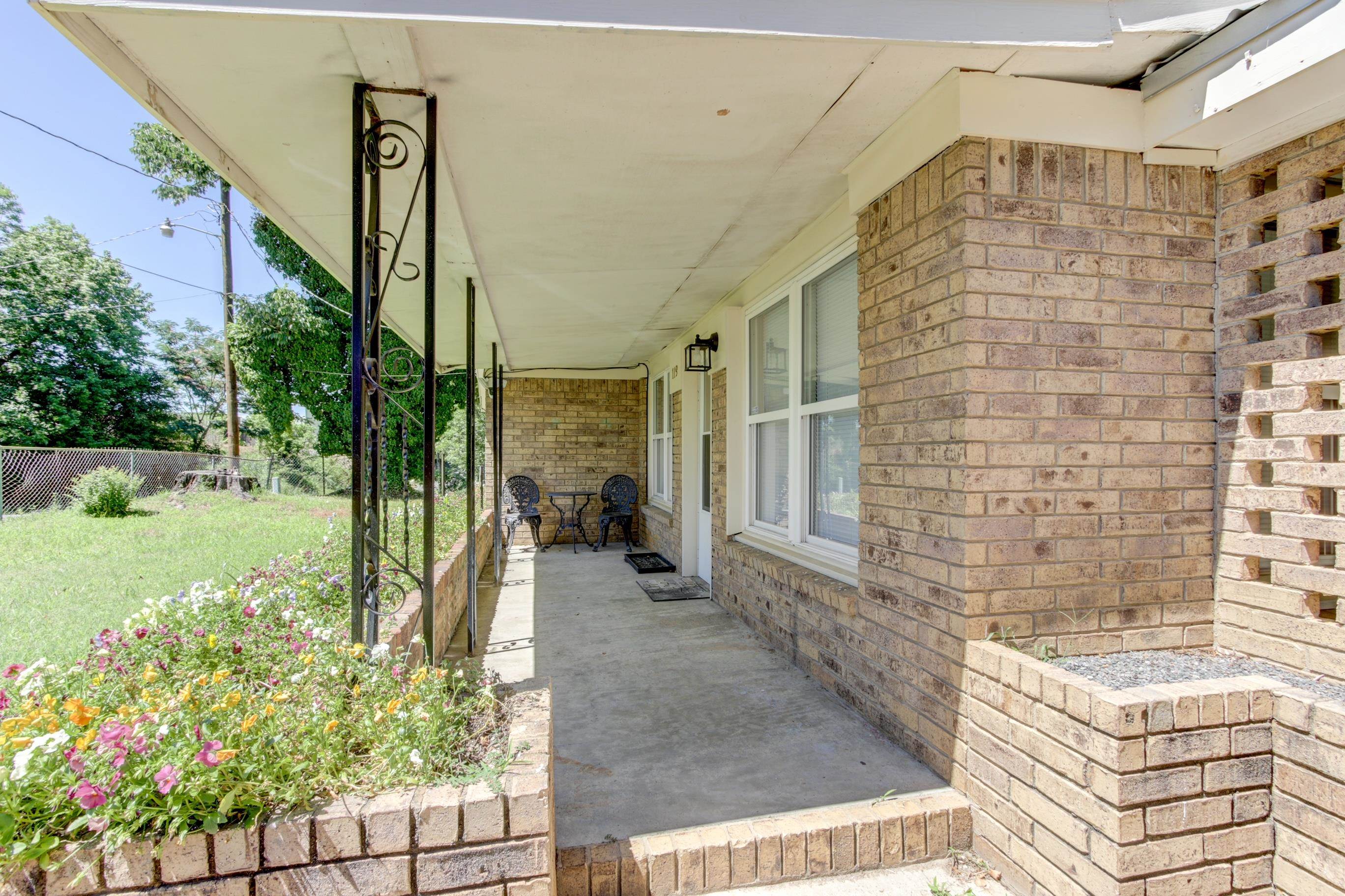 UNPLATTED ACREAGE - Residential