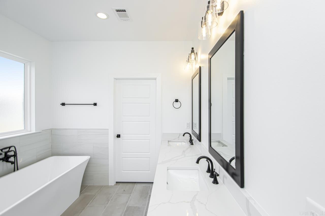 CORAL RIDGE - Residential