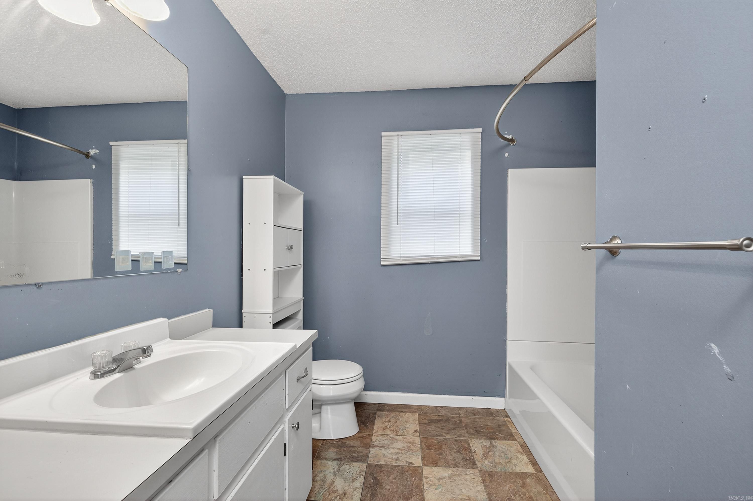 WOODLAND ACRES - Residential