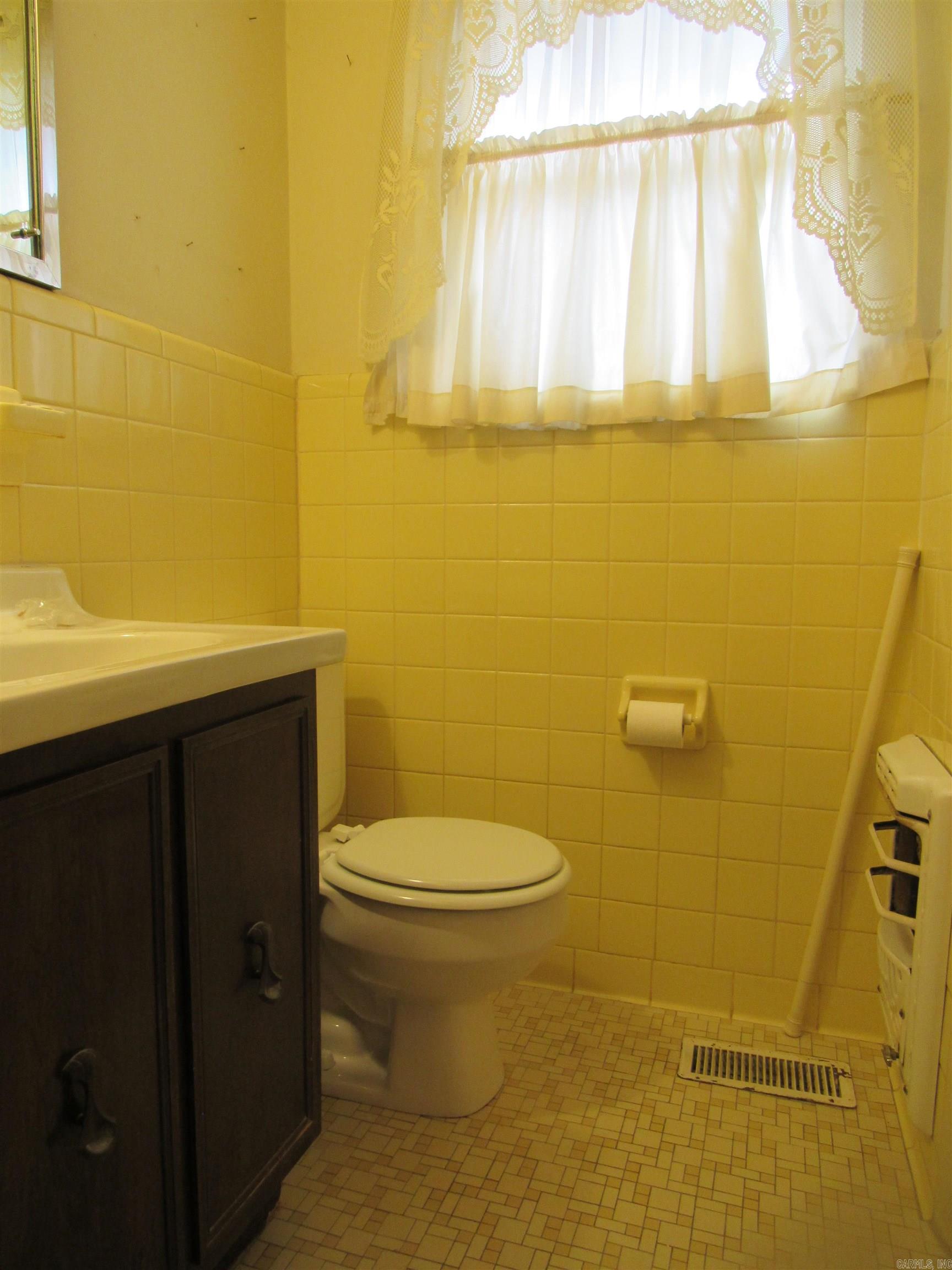 LAKEWOOD - Residential