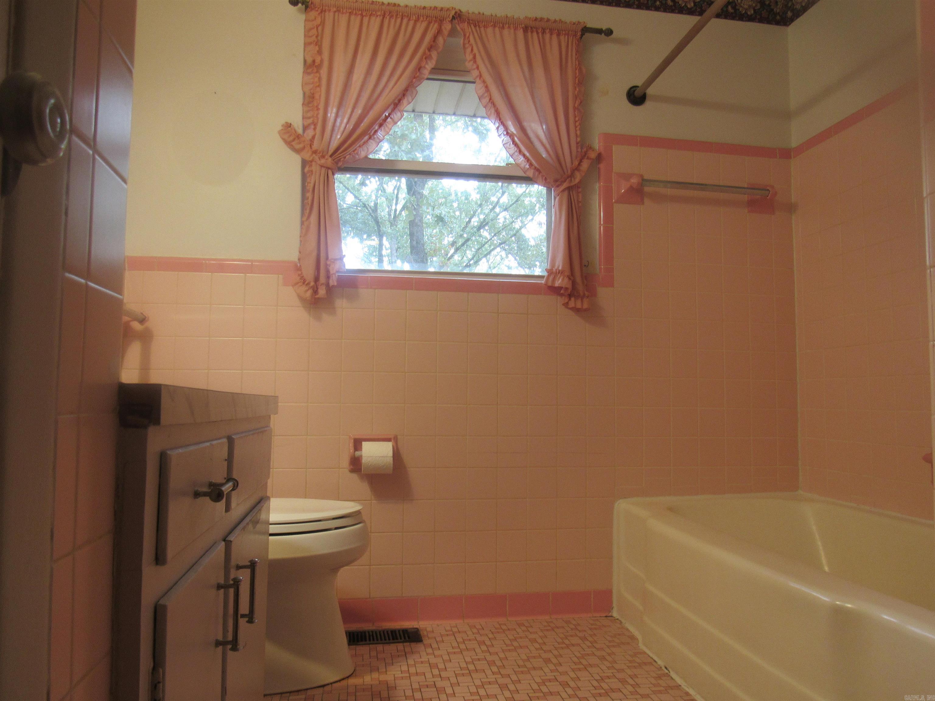 LAKEWOOD - Residential