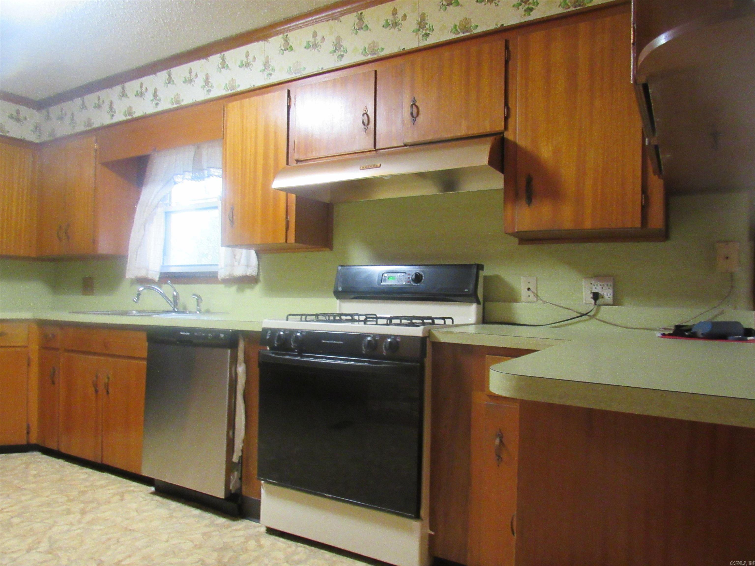 LAKEWOOD - Residential