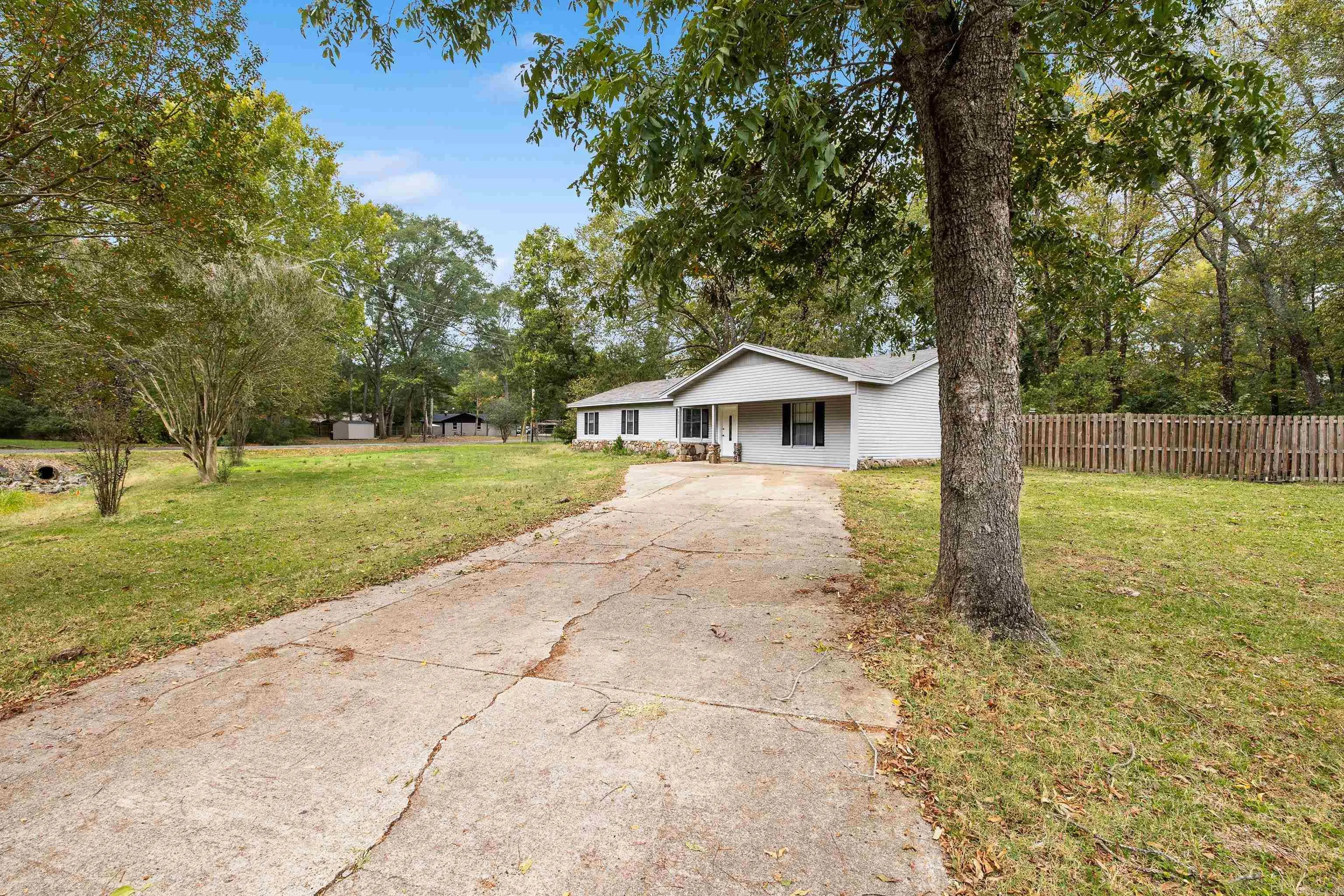 Benton, Arkansas 72019, United States, 3 Bedrooms Bedrooms, ,2 BathroomsBathrooms,Residential,Active,234949