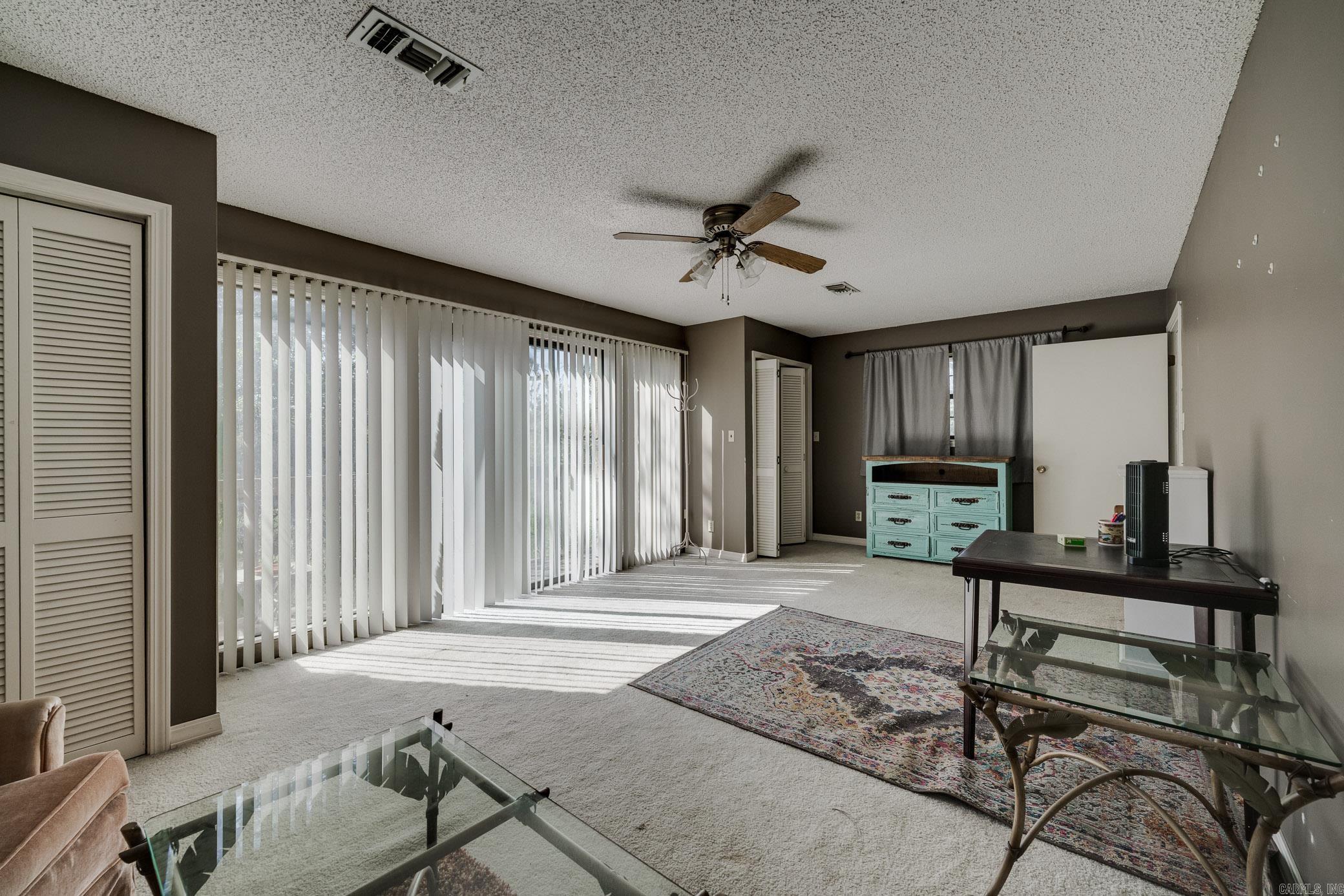 HAPPY VALLEY - Residential