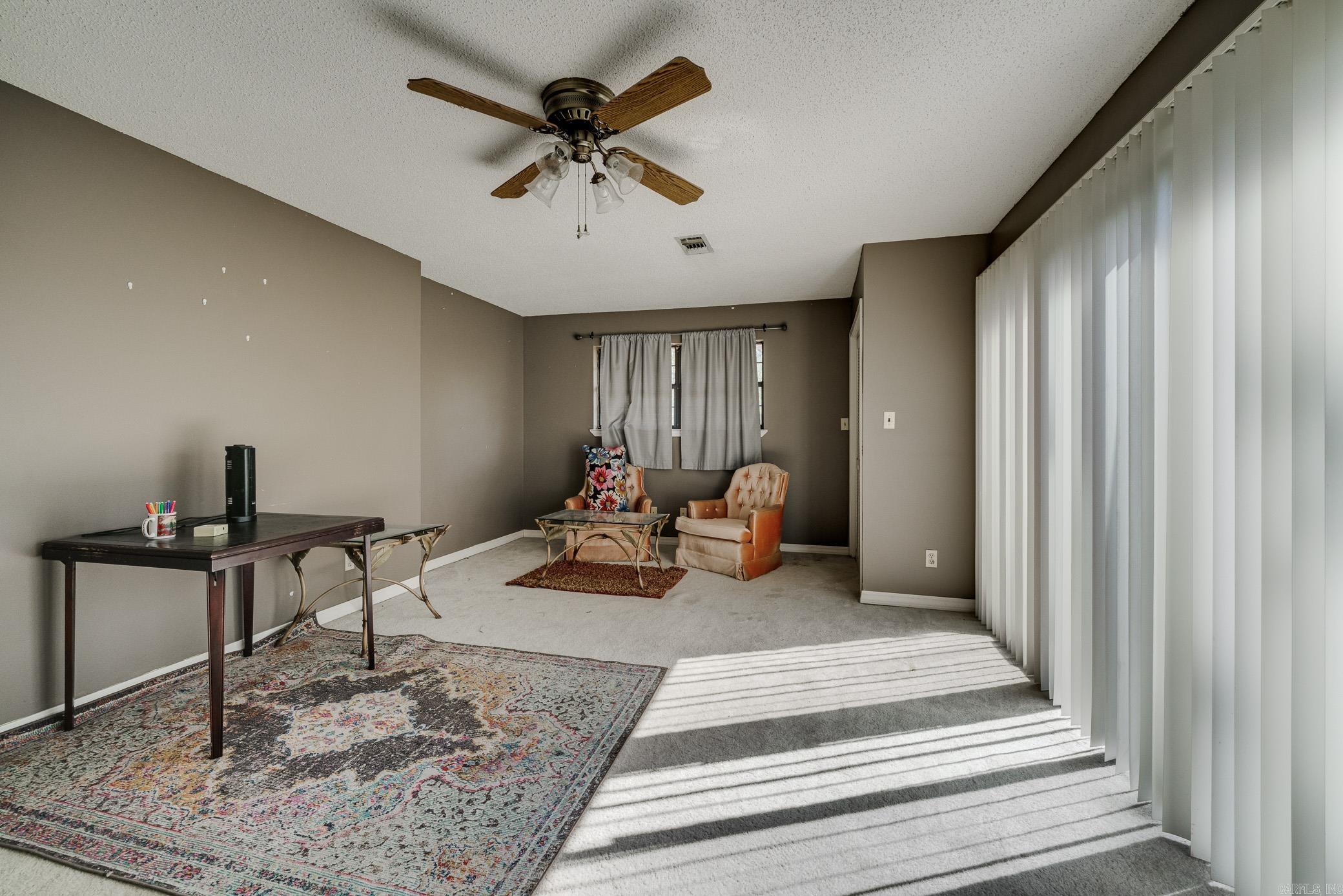 HAPPY VALLEY - Residential