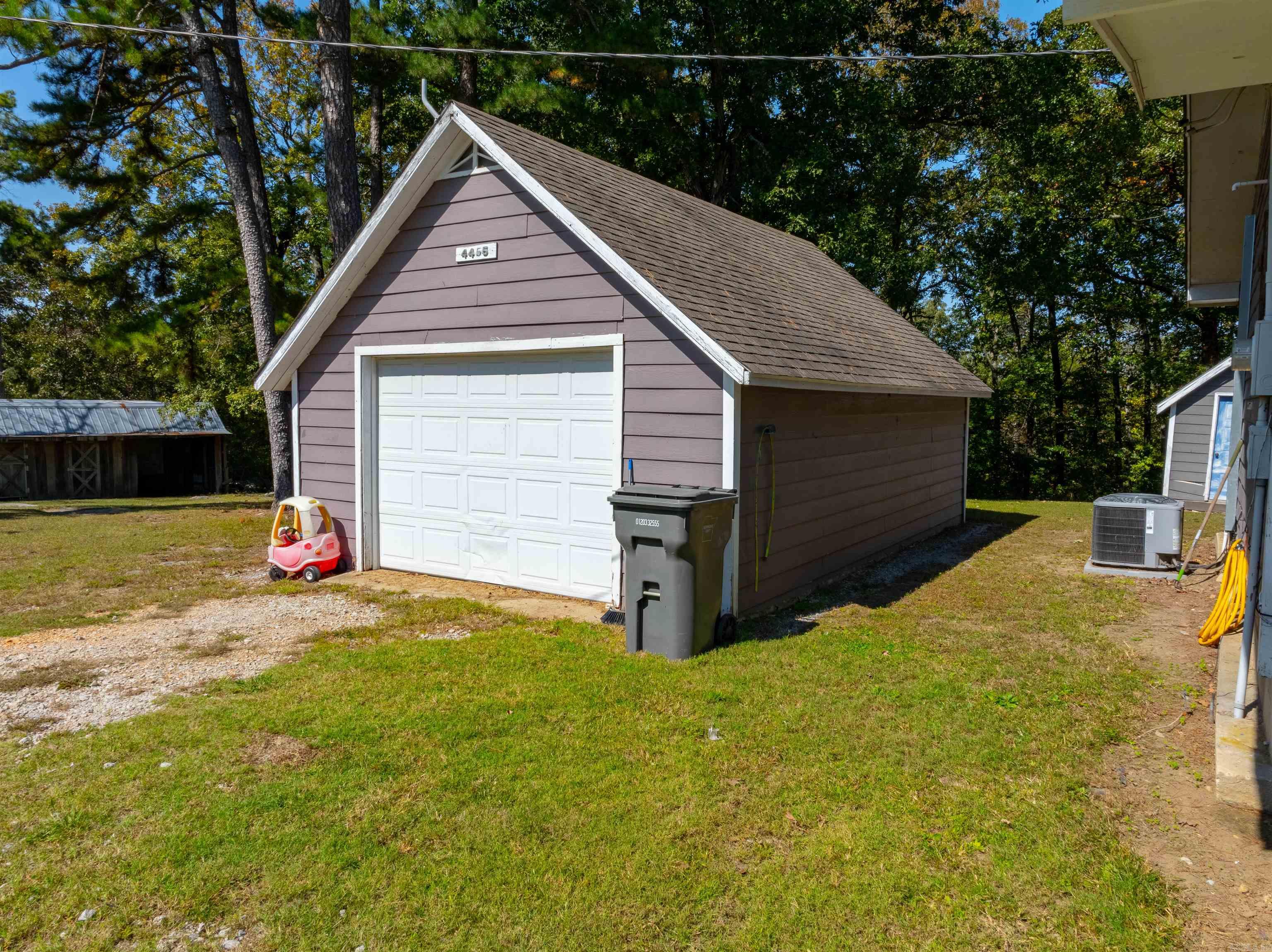 Metes & Bounds - Residential