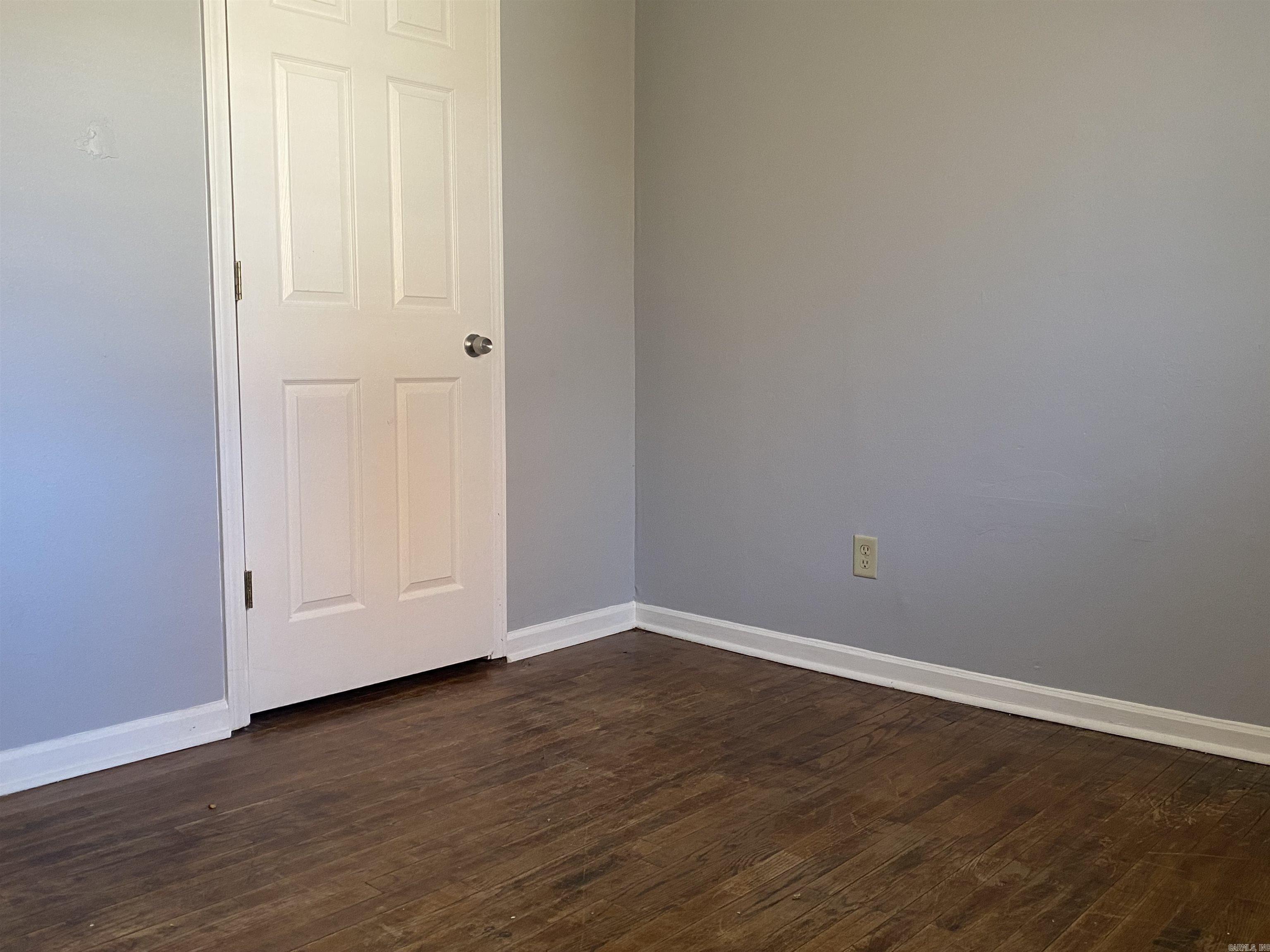 Barrow John 5L - Residential Lease
