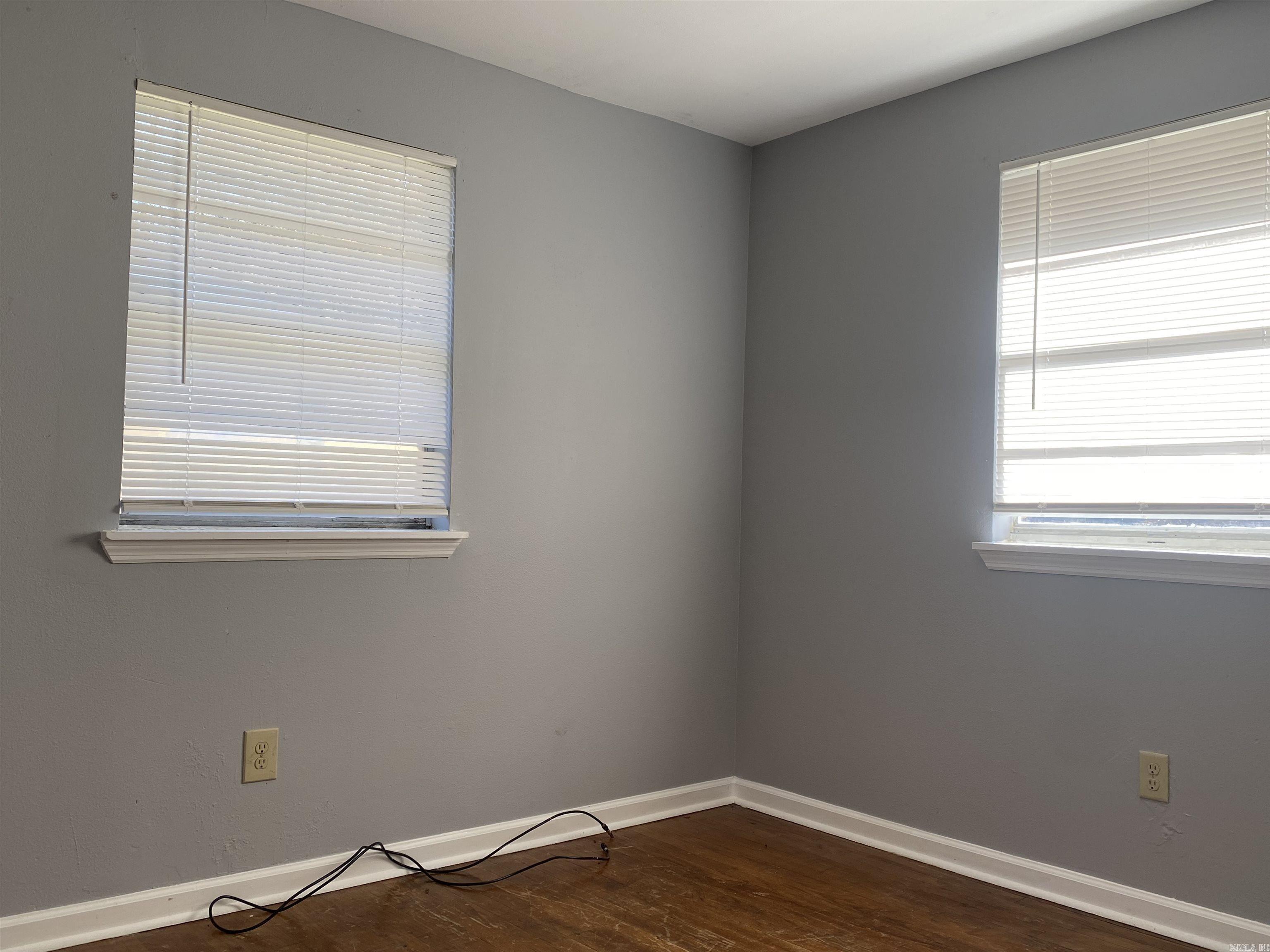 Barrow John 5L - Residential Lease