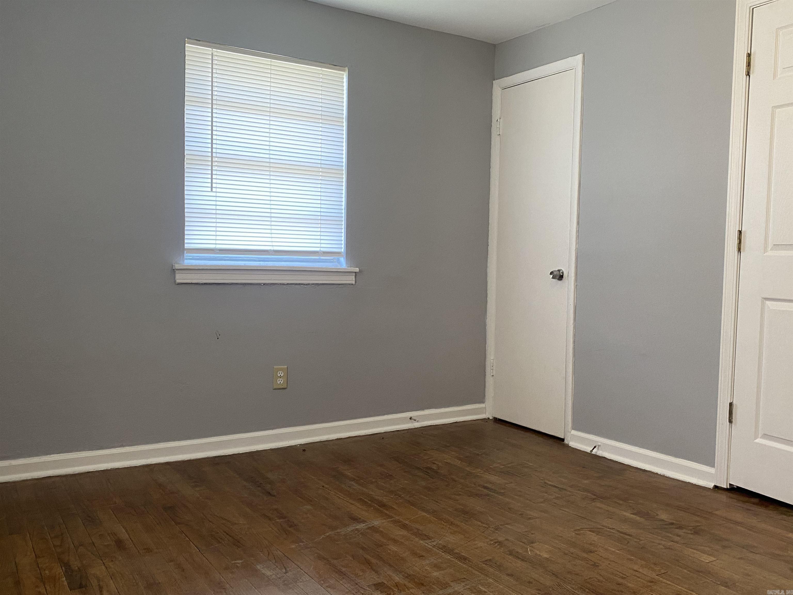 Barrow John 5L - Residential Lease