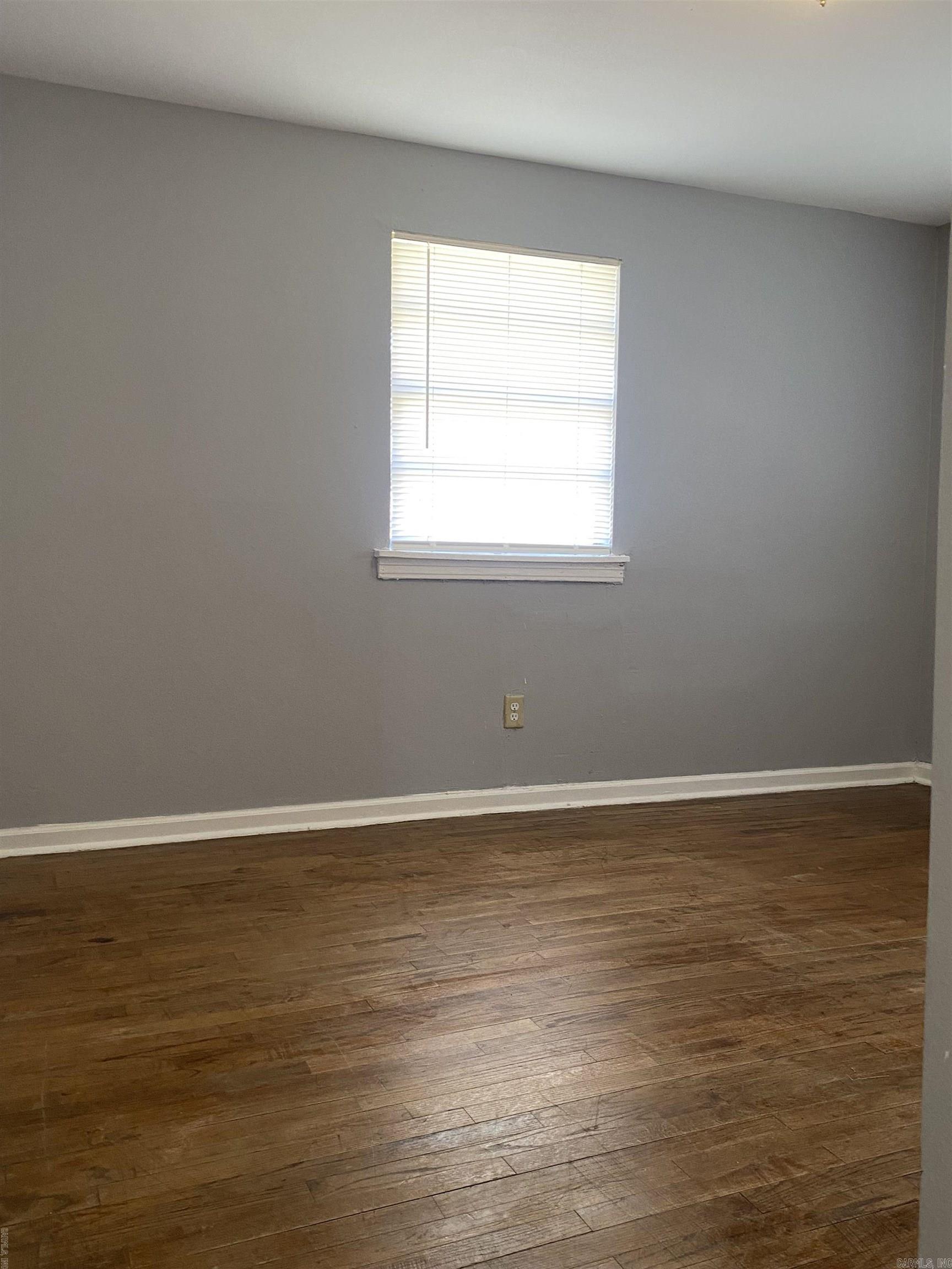 Barrow John 5L - Residential Lease