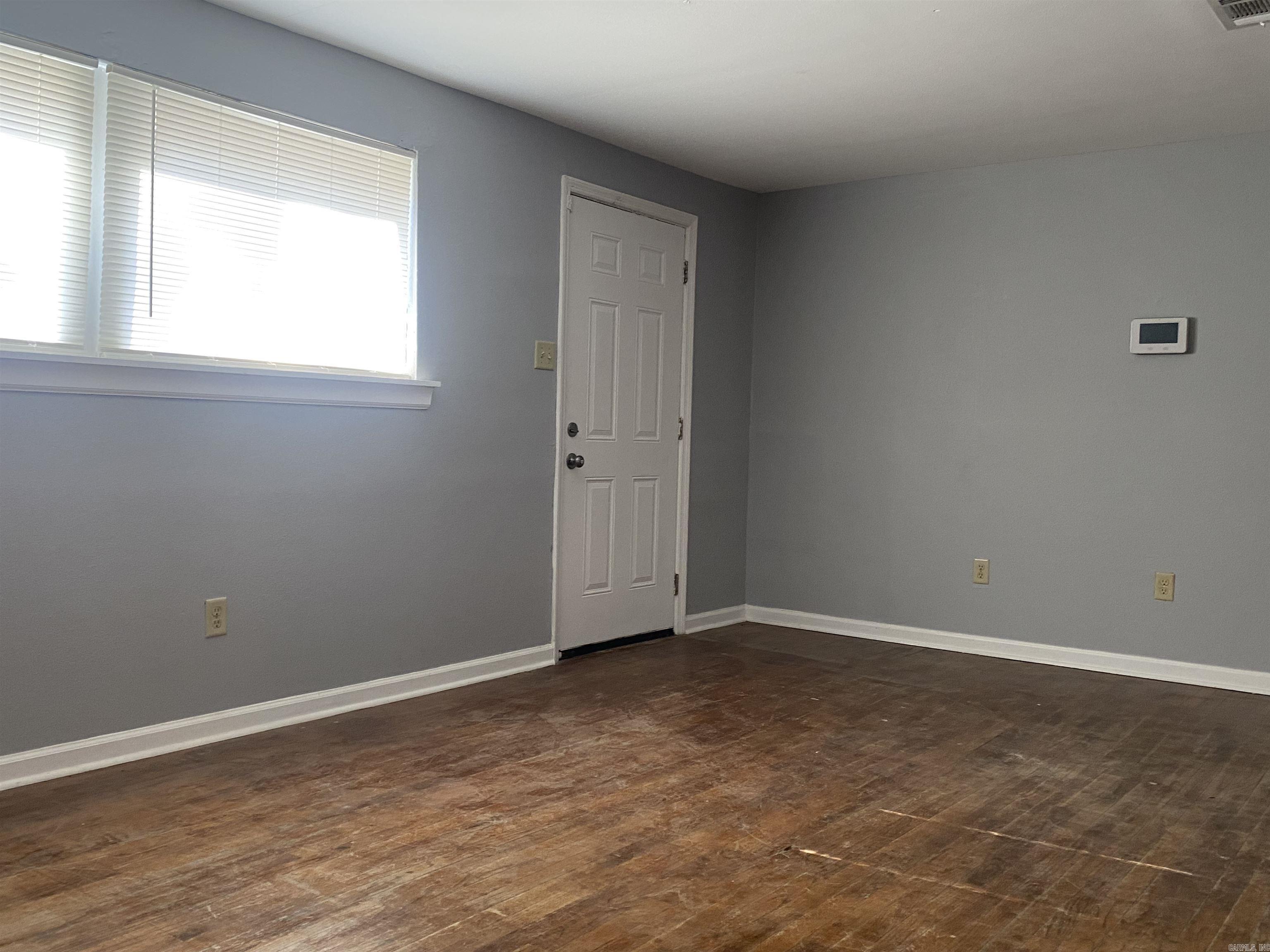 Barrow John 5L - Residential Lease