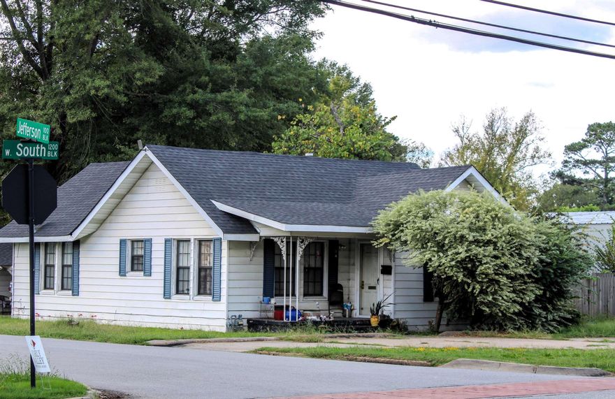 This versatile .33-acre lot on South Street offers endless possibilities with its Town Center 2 zoning, allowing for a variety of uses. Currently hosting two detached rental units, this property has the potential to be transformed into a multi-family building or repurposed for numerous commercial applications. Surrounded by thriving commercial growth, this location is ideal for investors looking to capitalize on the area’s increasing development. Whether you're interested in residential rentals, multi-family opportunities, or commercial ventures, this property provides the flexibility to make your vision a reality. Don’t miss out on this exceptional opportunity in a rapidly growing area!