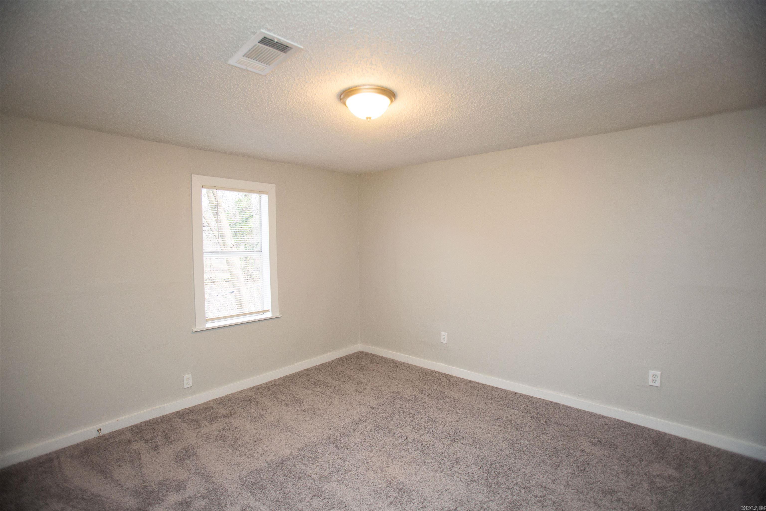 Machins - Residential Lease