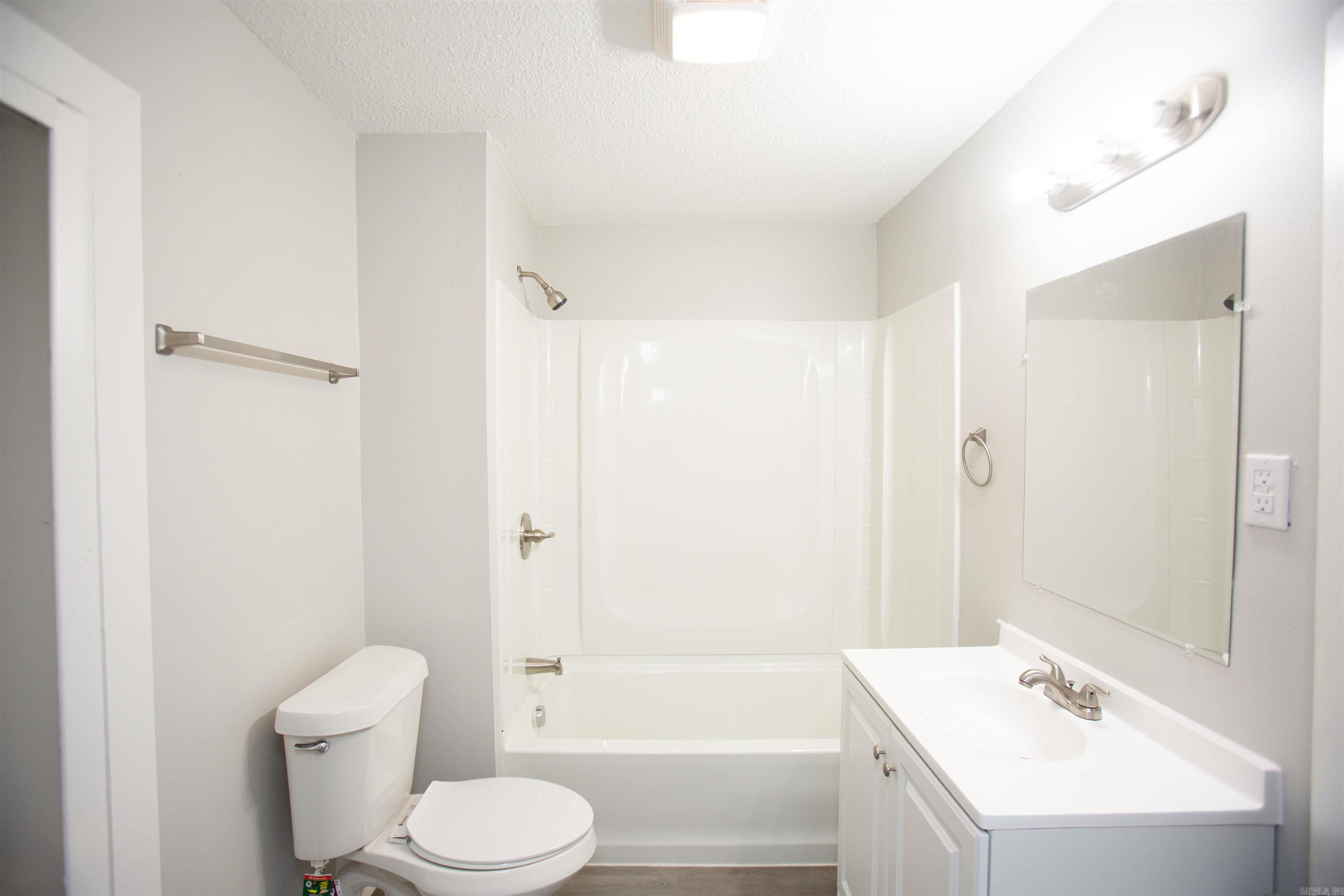 Machins - Residential Lease