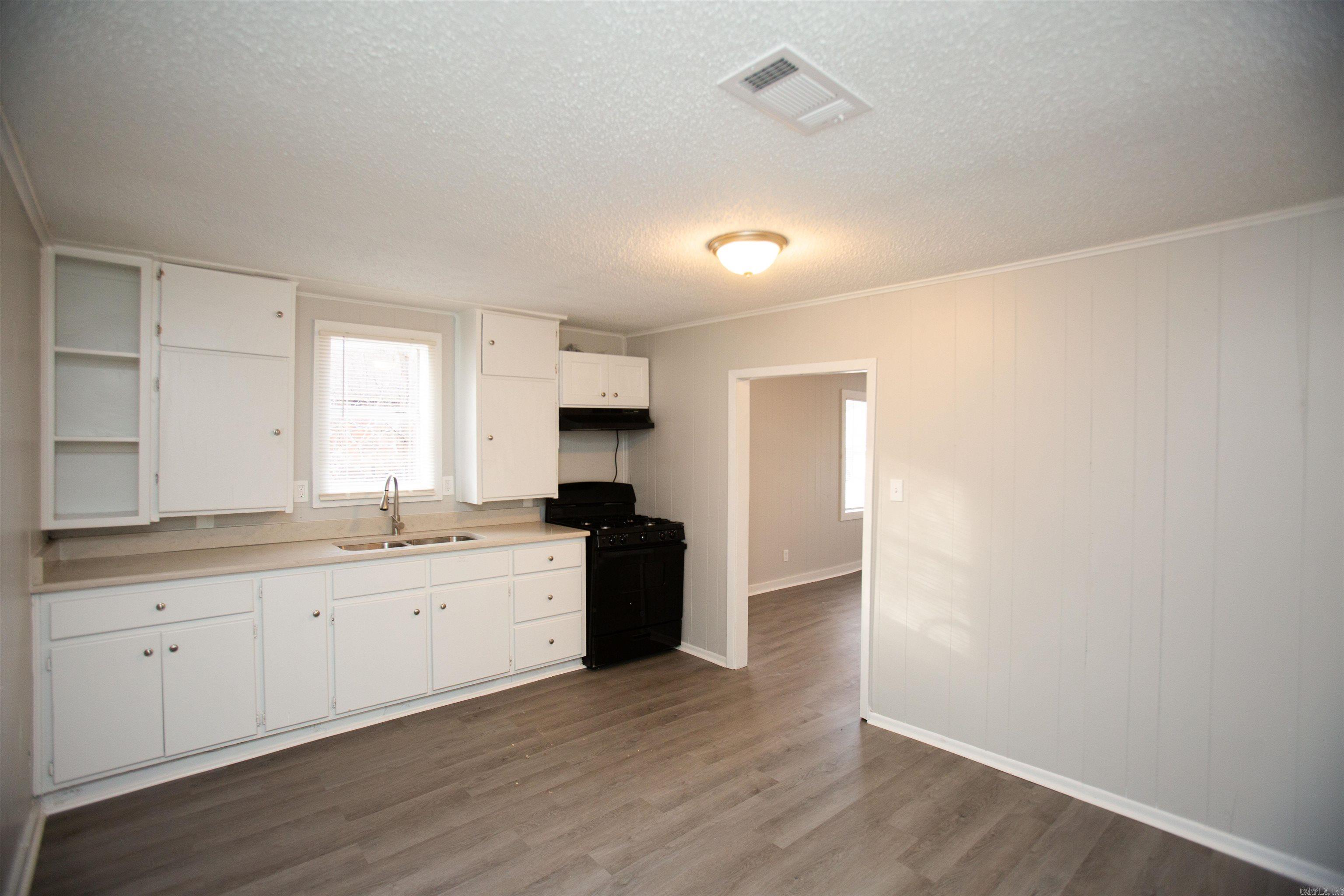 Machins - Residential Lease