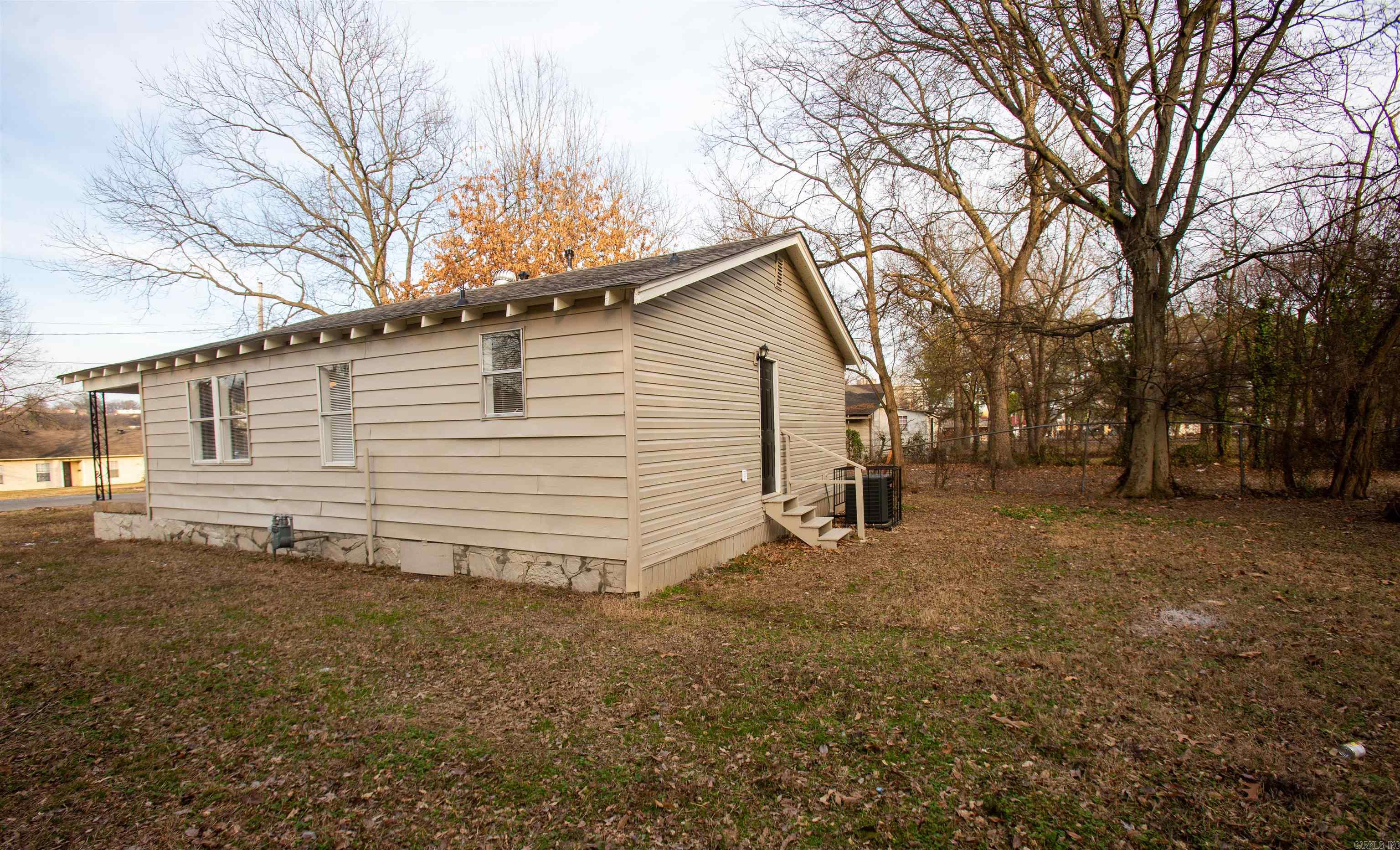 Machins - Residential Lease