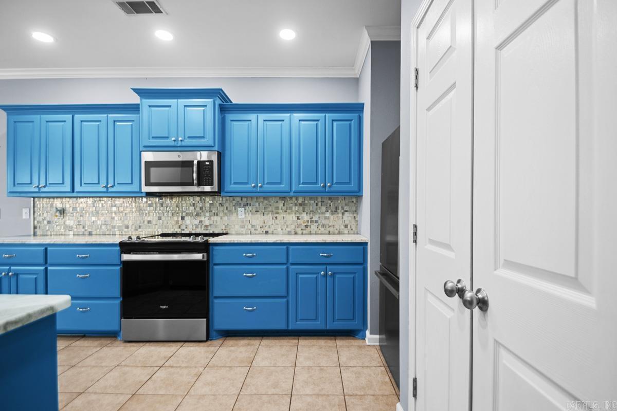 MADISON VILLAGE - Residential