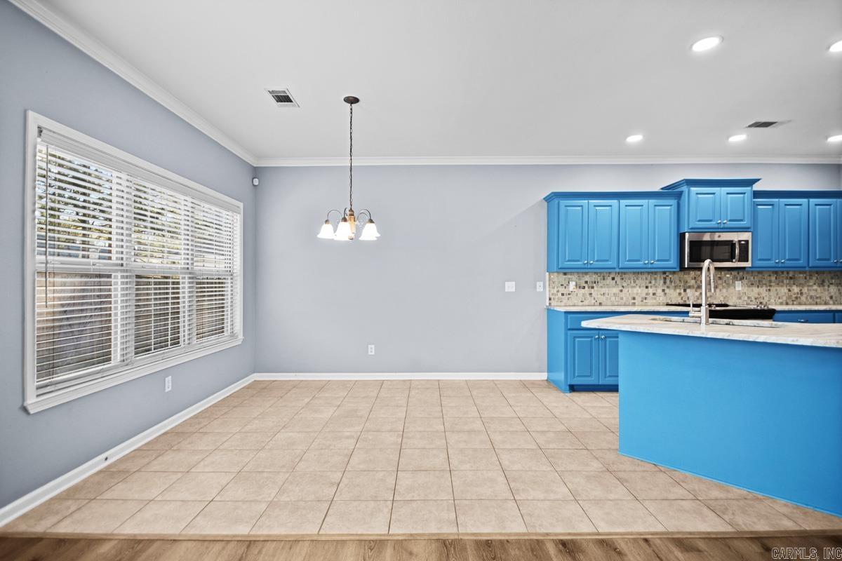 MADISON VILLAGE - Residential