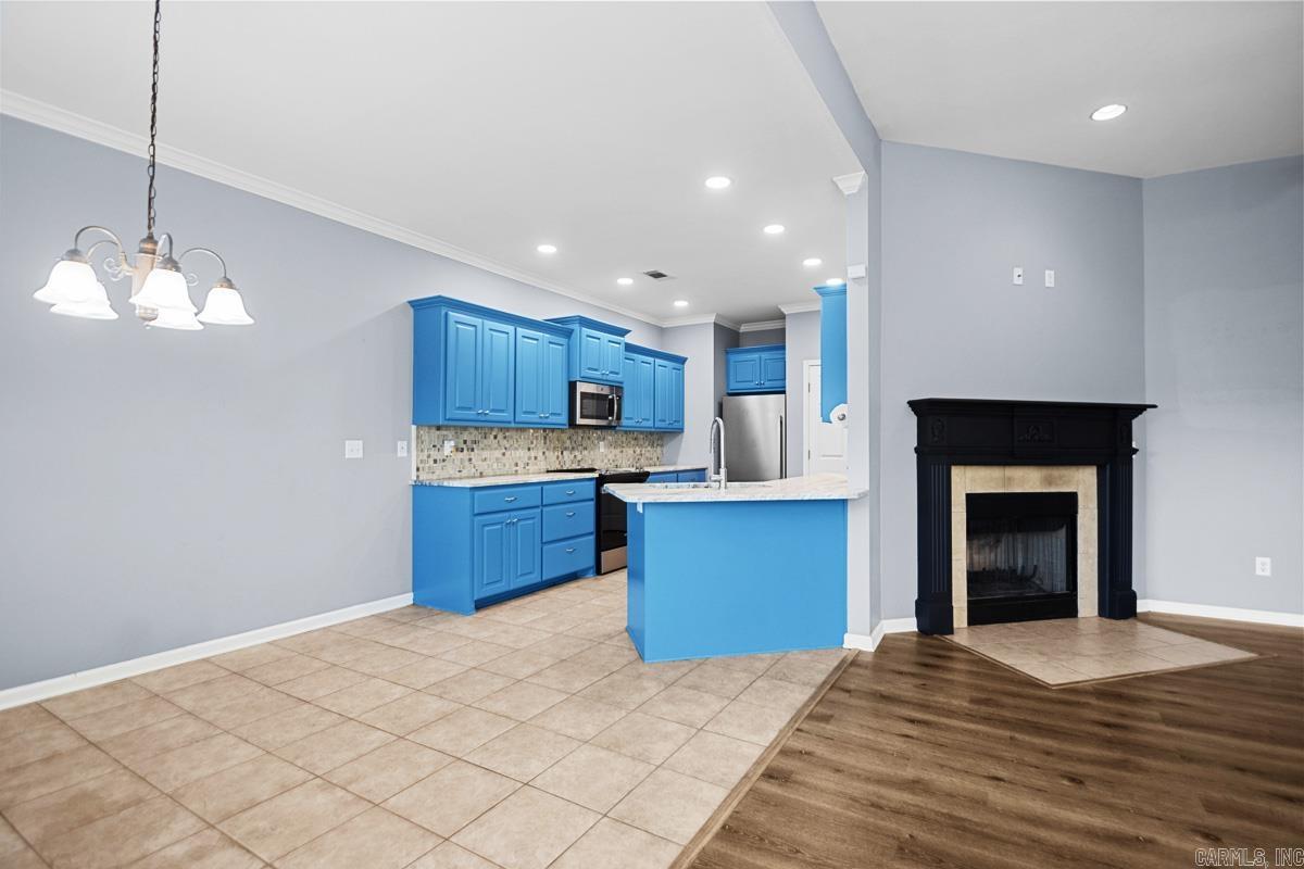 MADISON VILLAGE - Residential