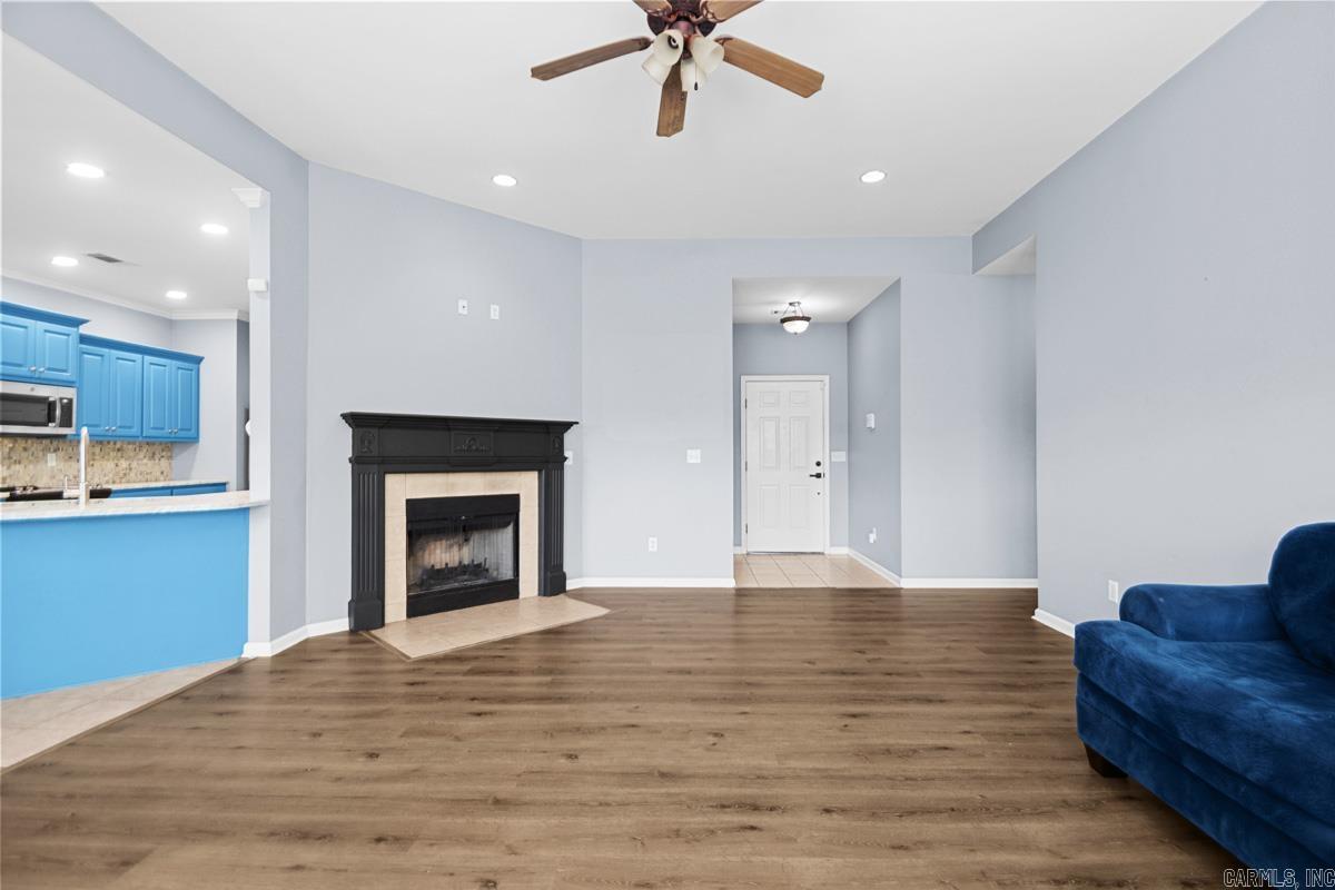 MADISON VILLAGE - Residential