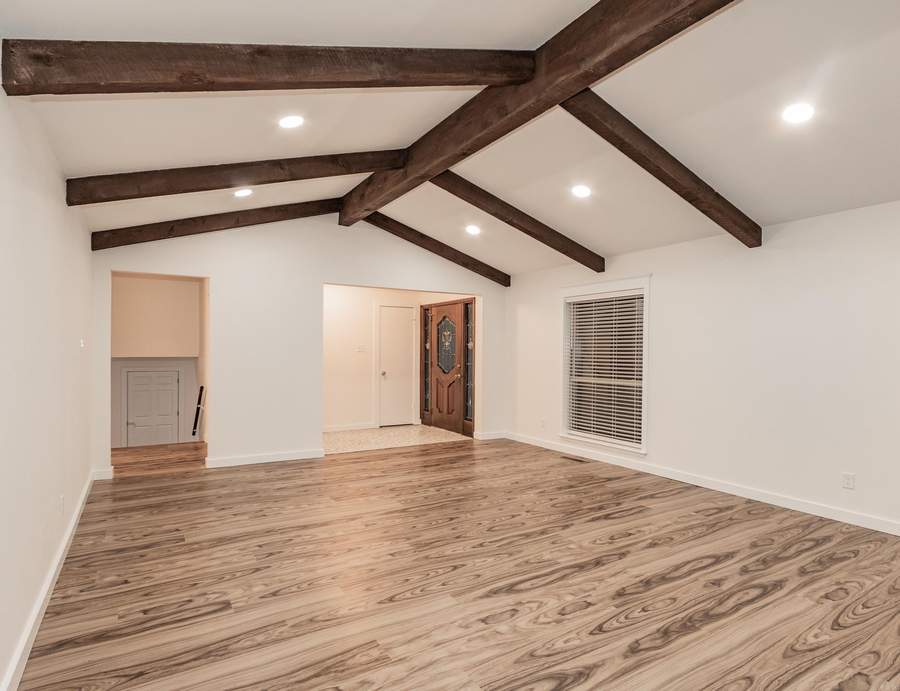 INDIAN HILLS - Residential