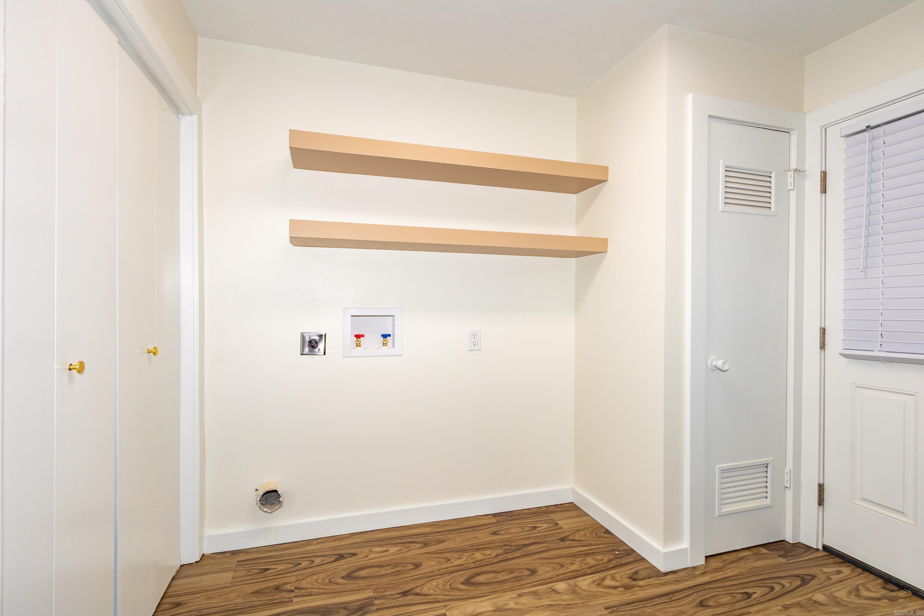 INDIAN HILLS - Residential