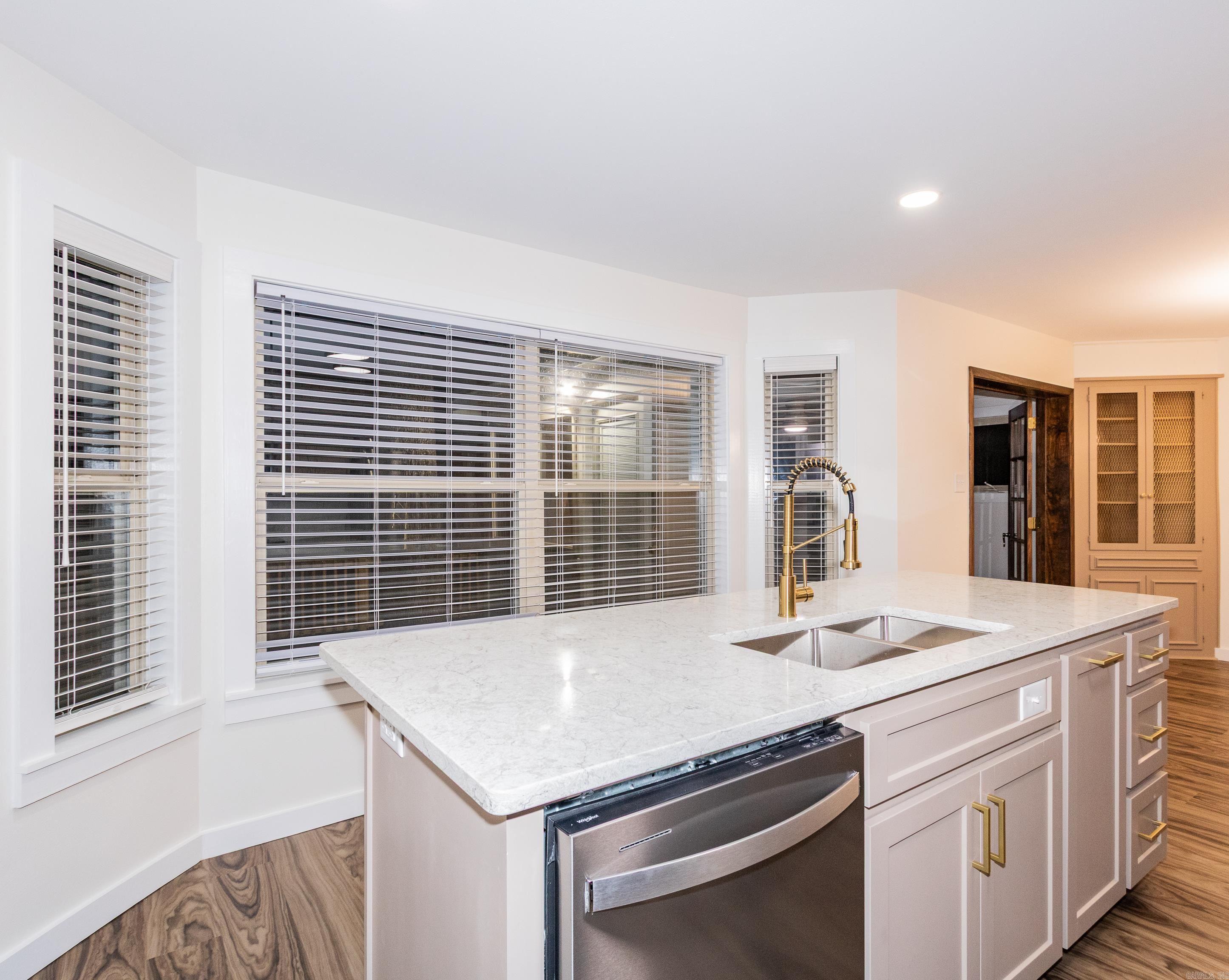 INDIAN HILLS - Residential