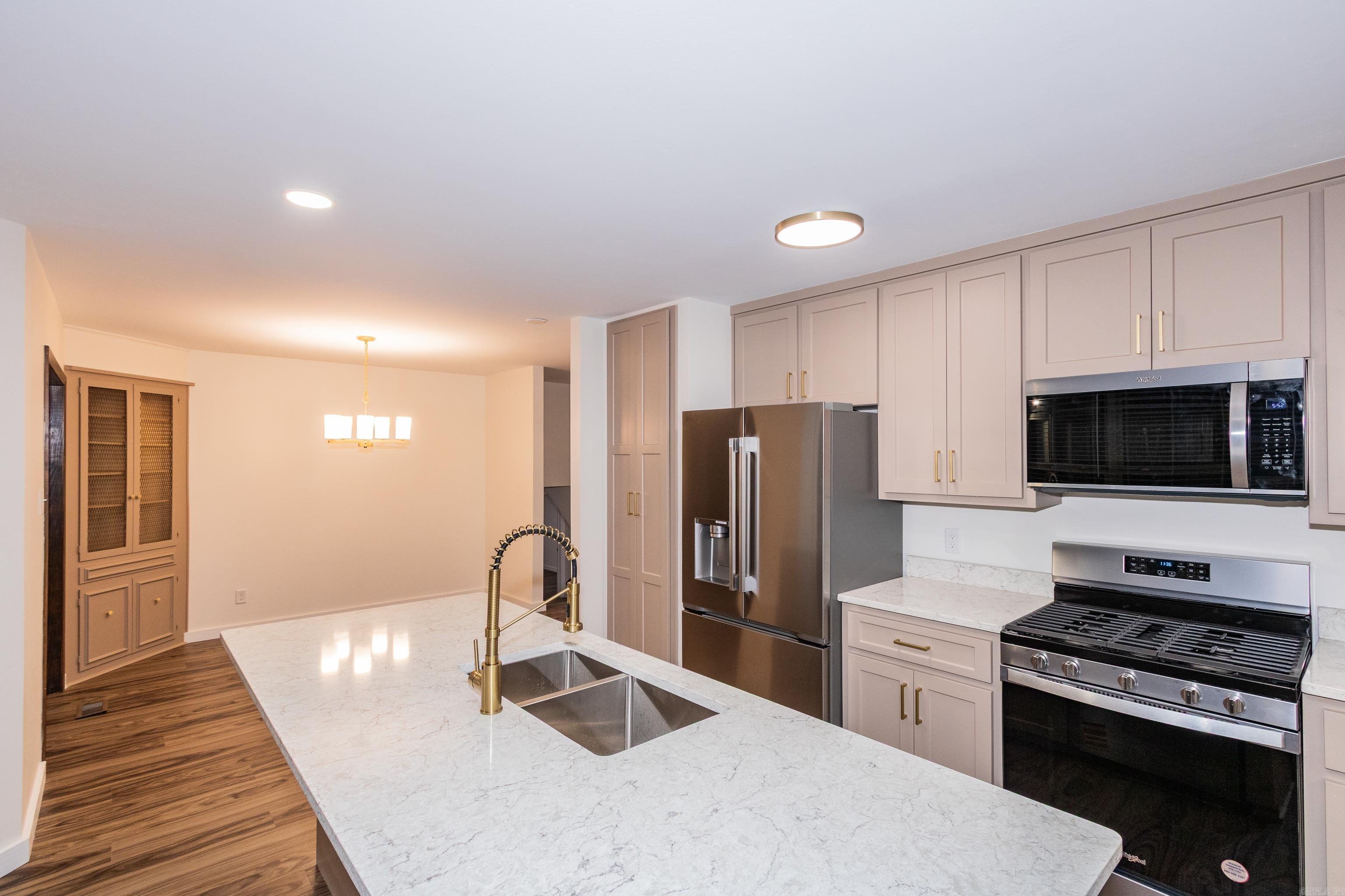 INDIAN HILLS - Residential