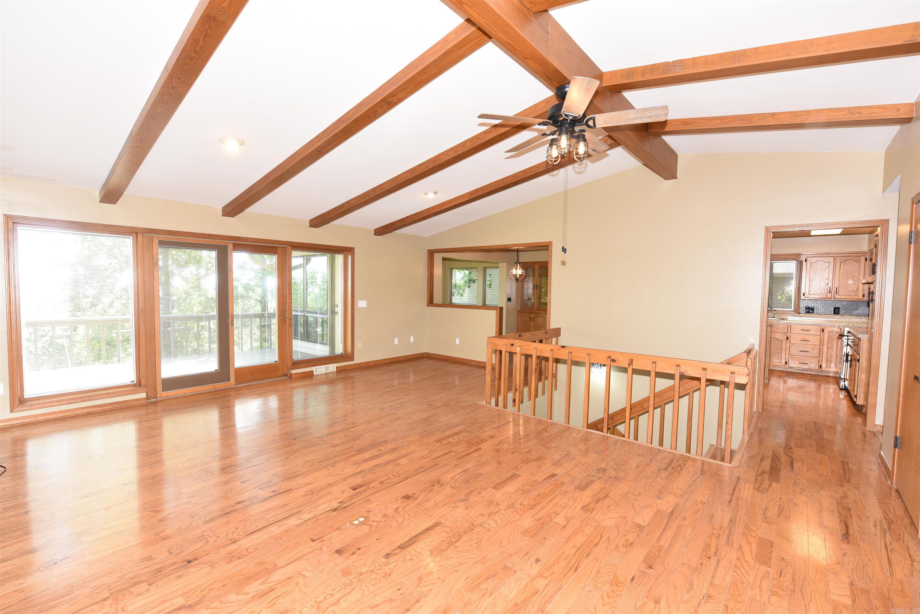 INDIAN HILLS - Residential