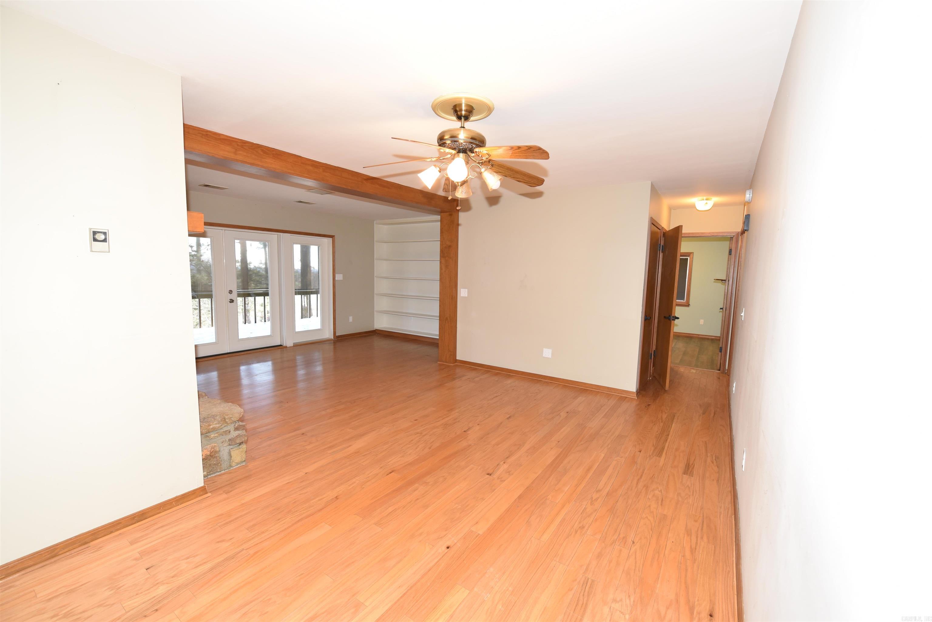 INDIAN HILLS - Residential