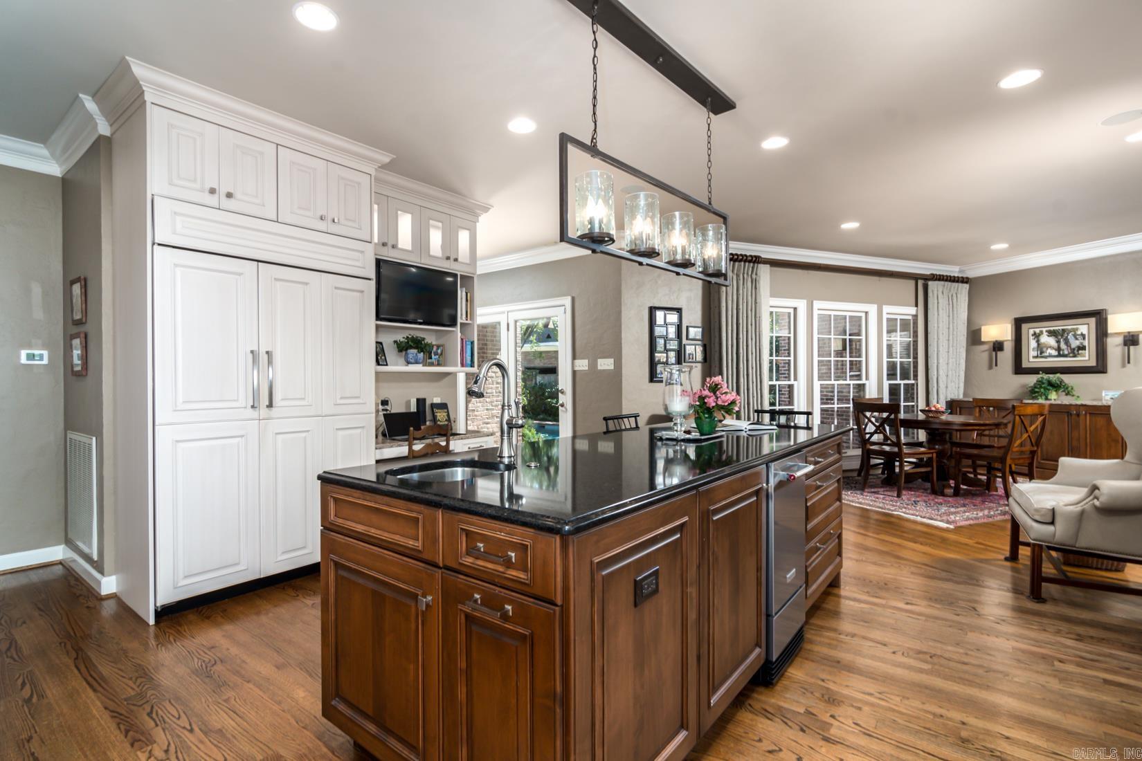 HICKORY CREEK - Residential