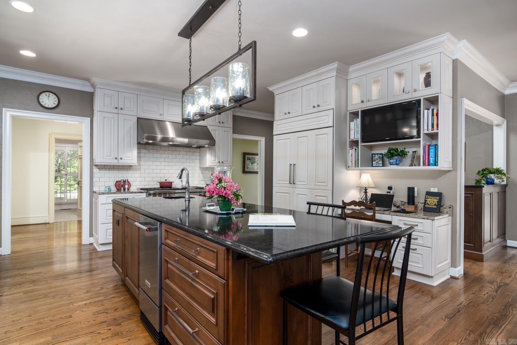 HICKORY CREEK - Residential