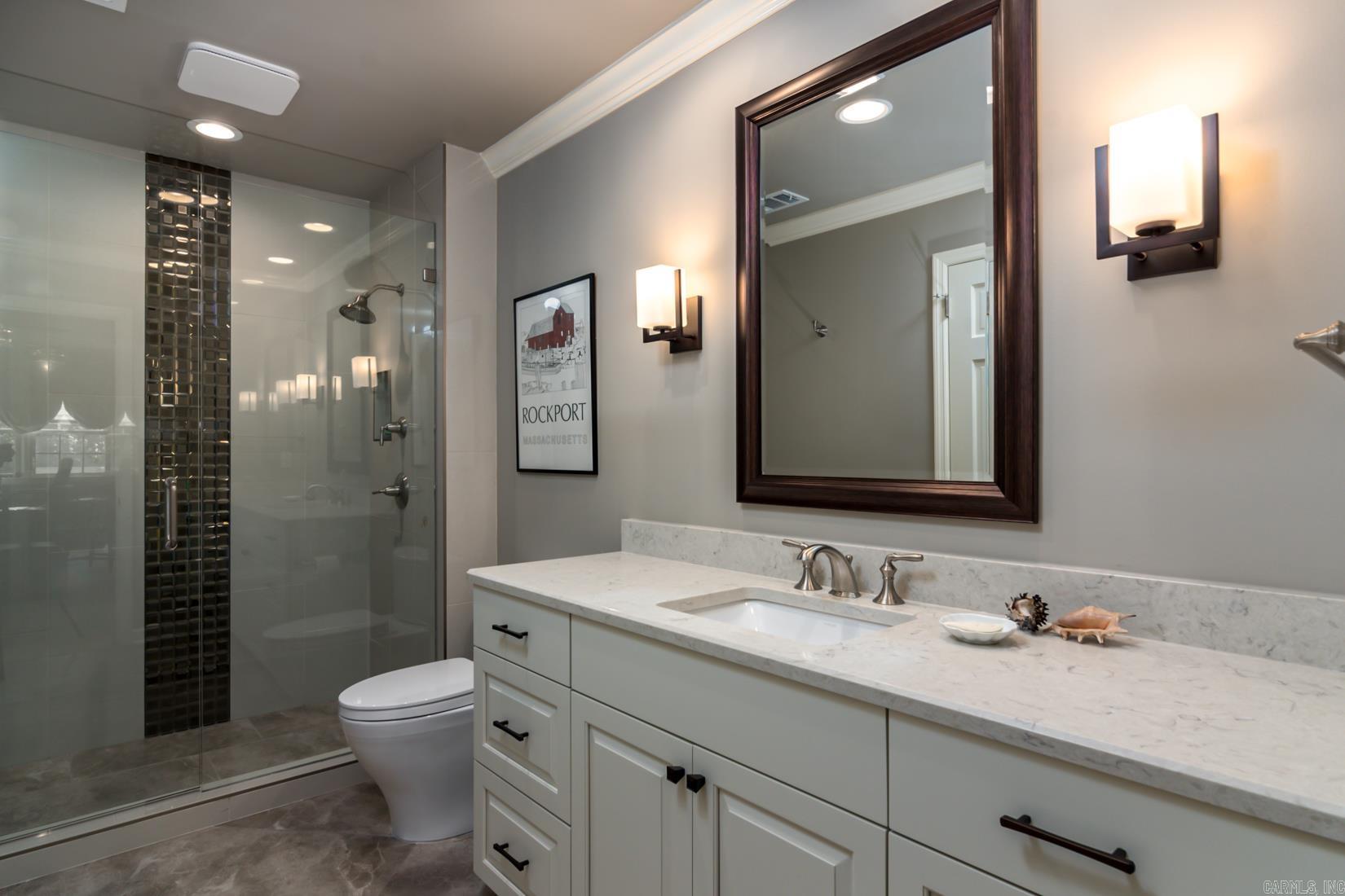 HICKORY CREEK - Residential