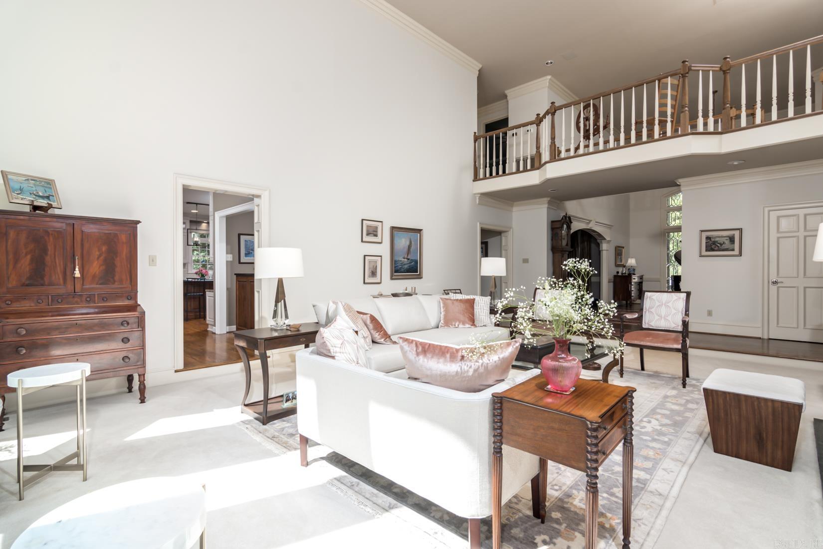 HICKORY CREEK - Residential