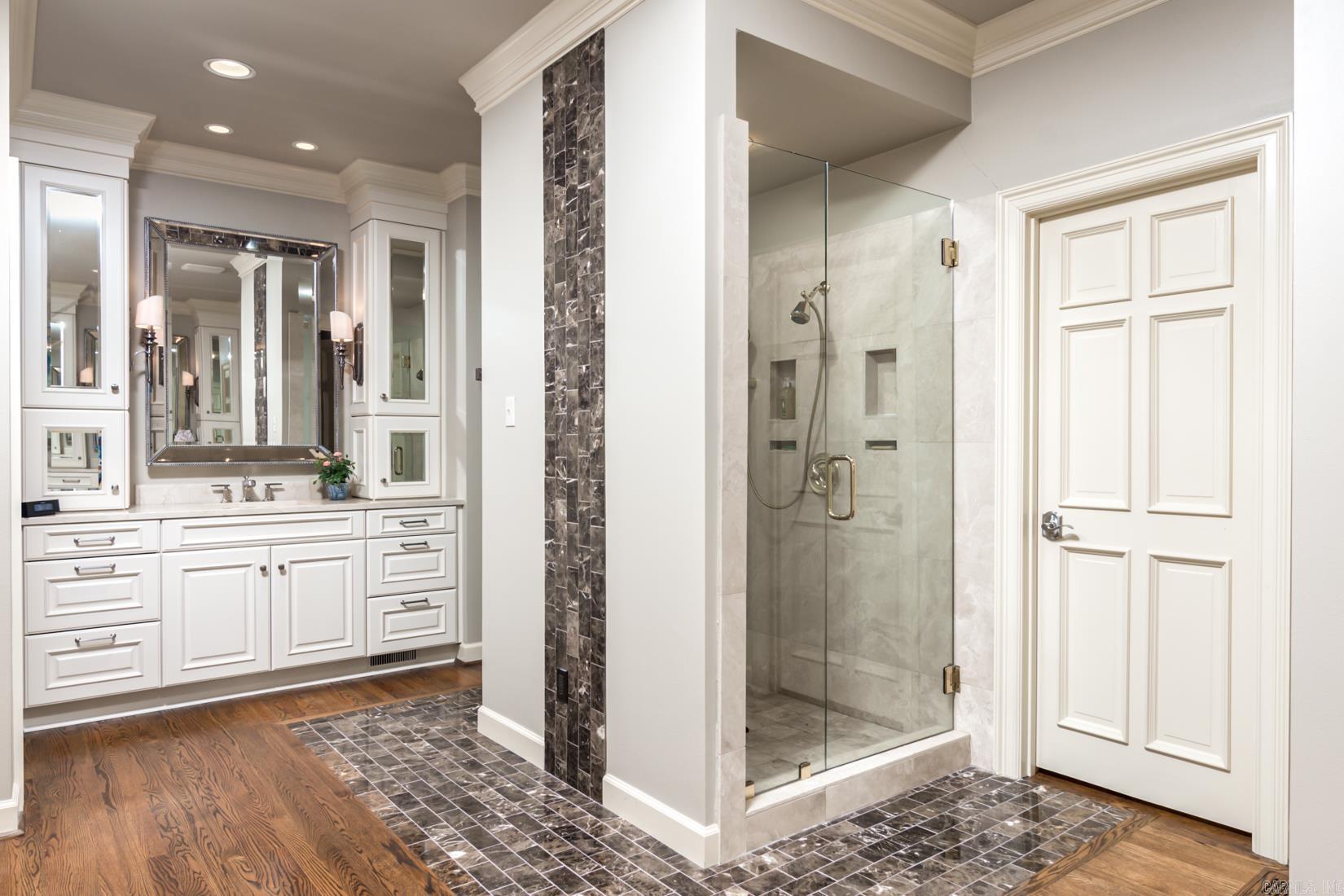 HICKORY CREEK - Residential