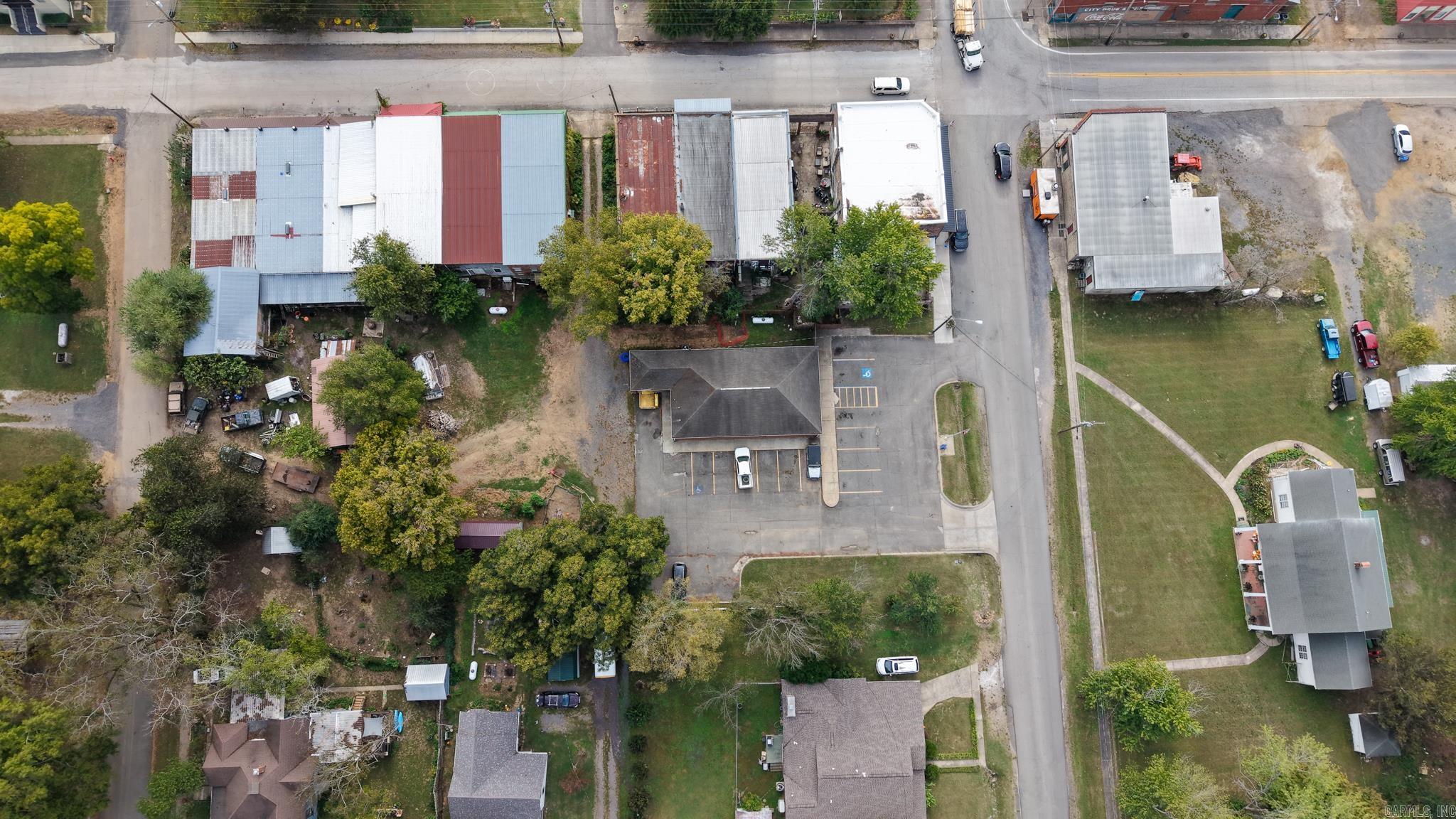 Leslie Original Town - Residential